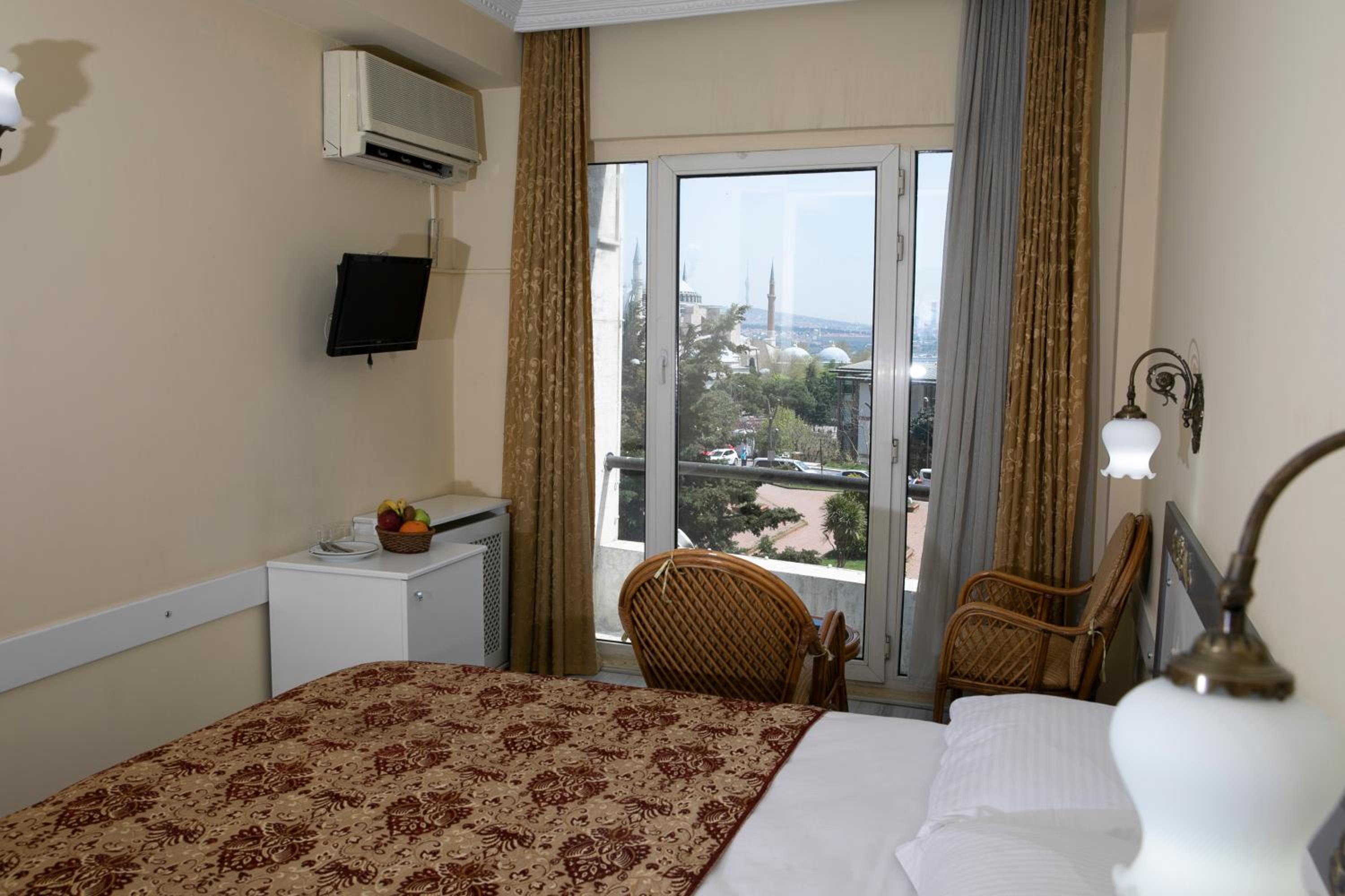 Double Room with Sea View photo 2