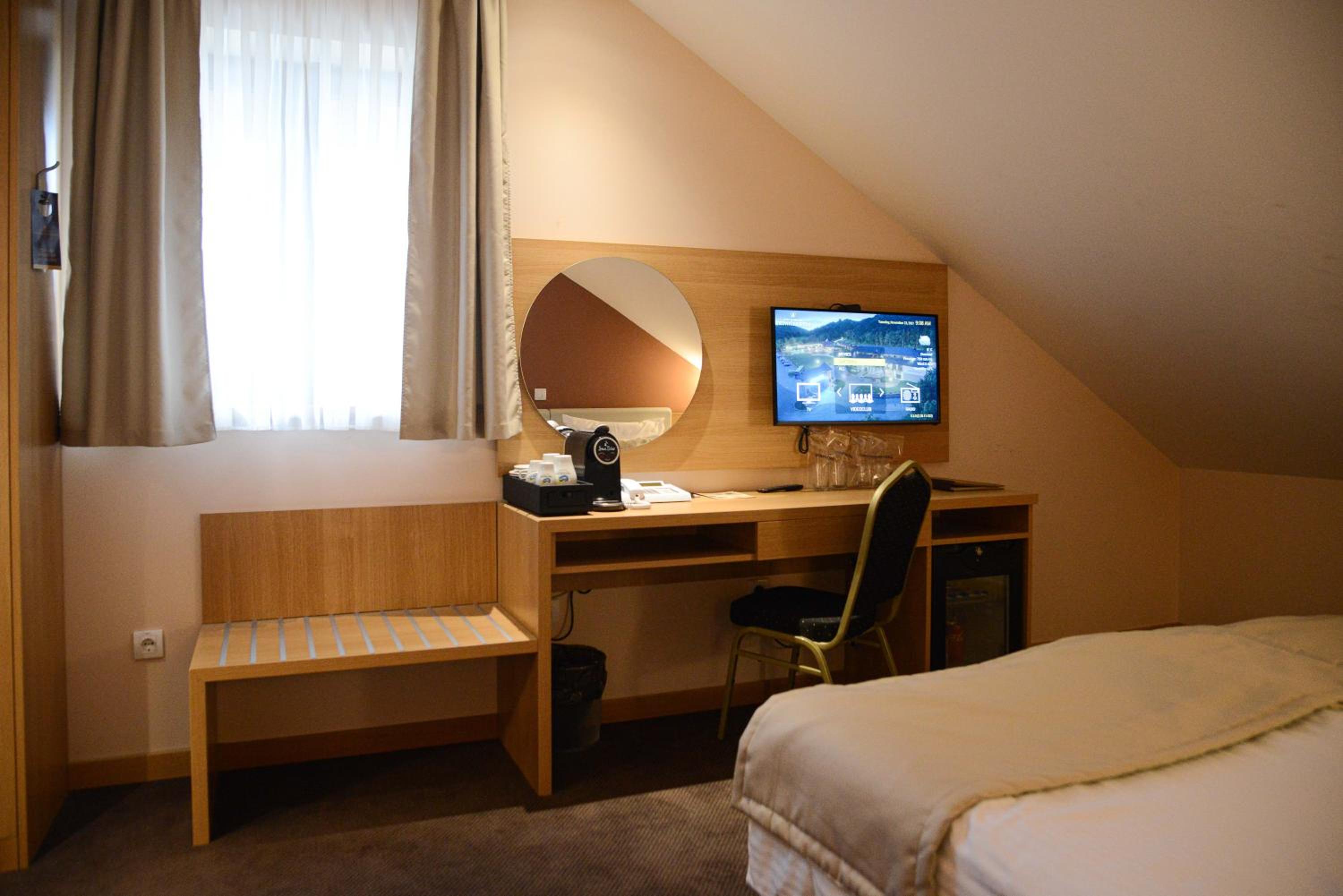 Double or Twin Room photo 3