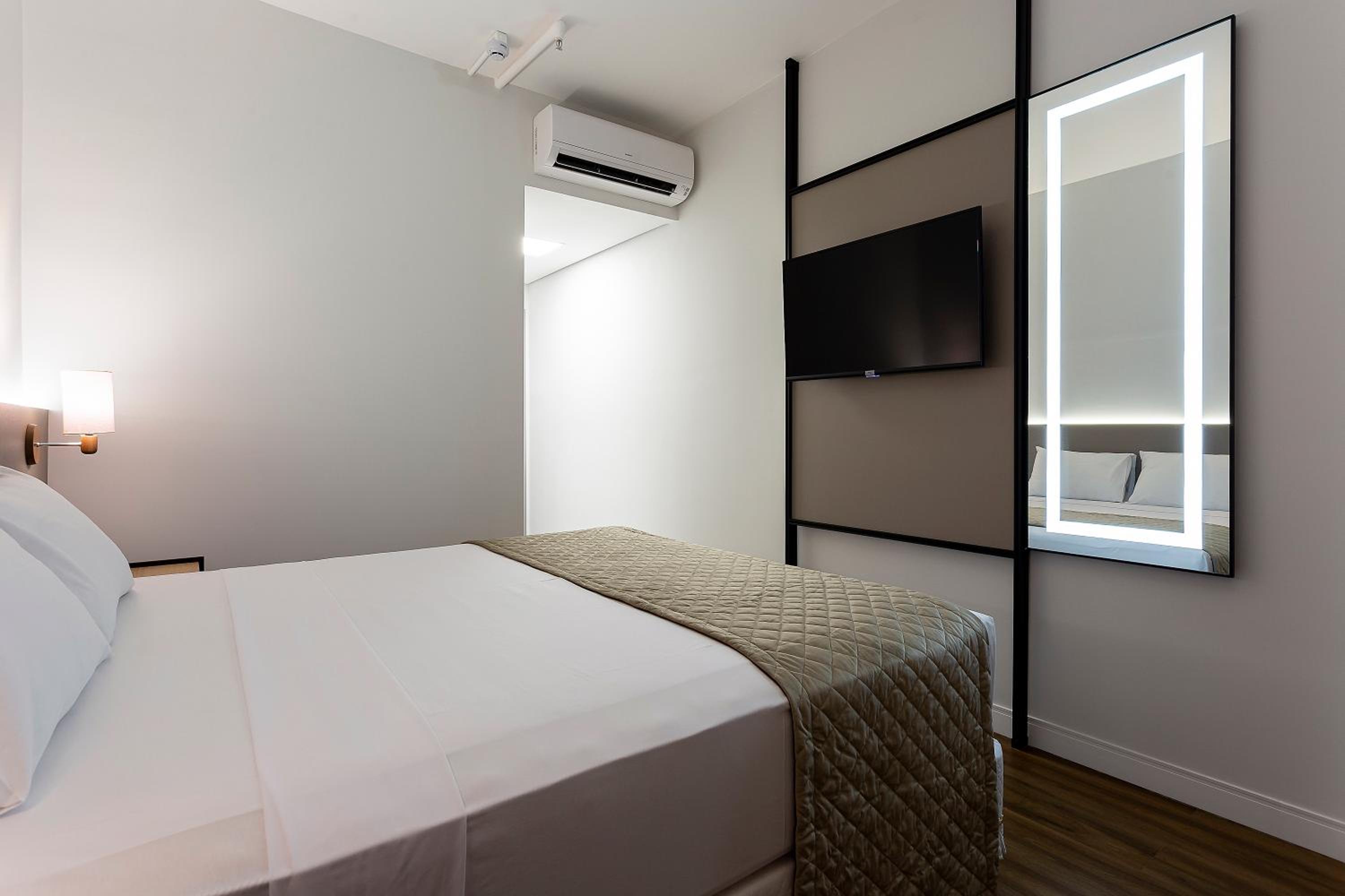 Double Room - Disability Access photo 3