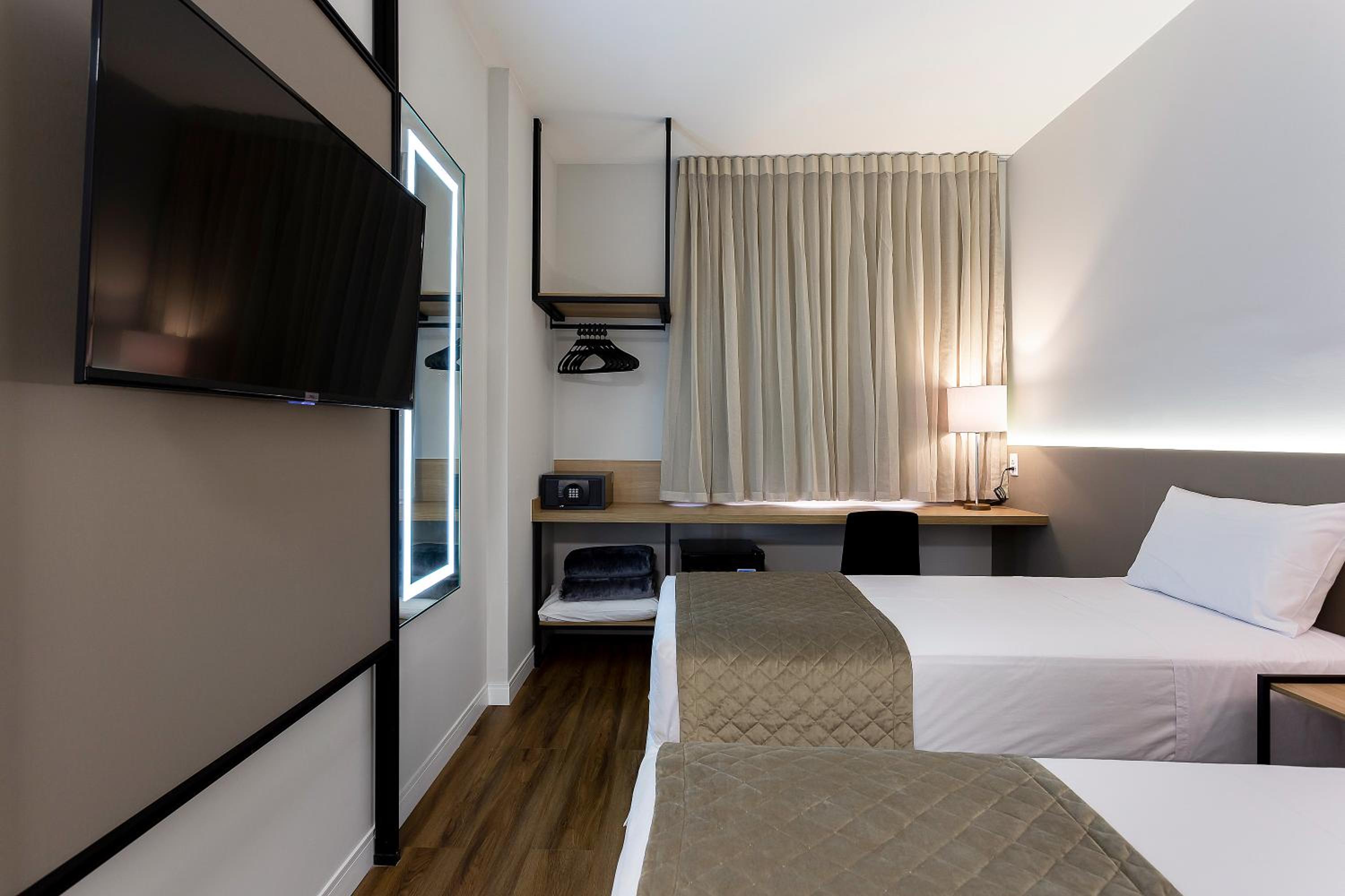 Deluxe Twin Room photo 1