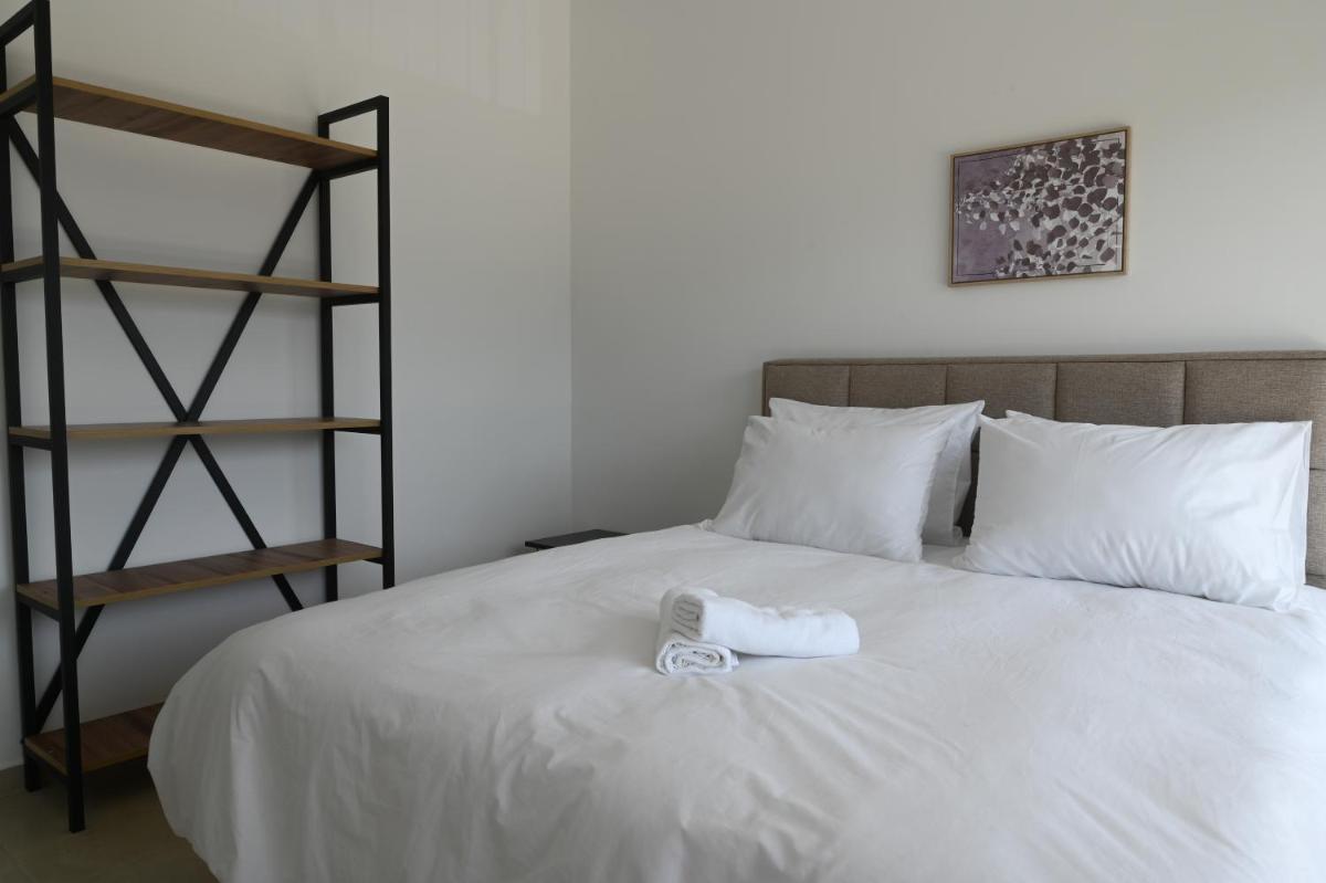 Five-room Family Apartment  photo 2