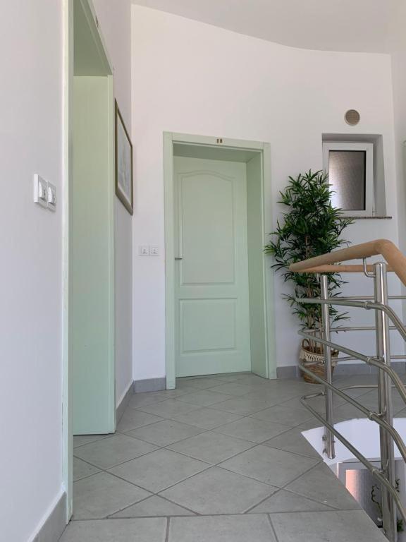Apartment with Sea View photo 2