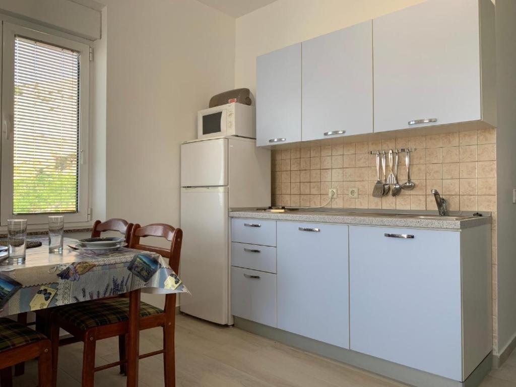 Studio Apartment photo 1