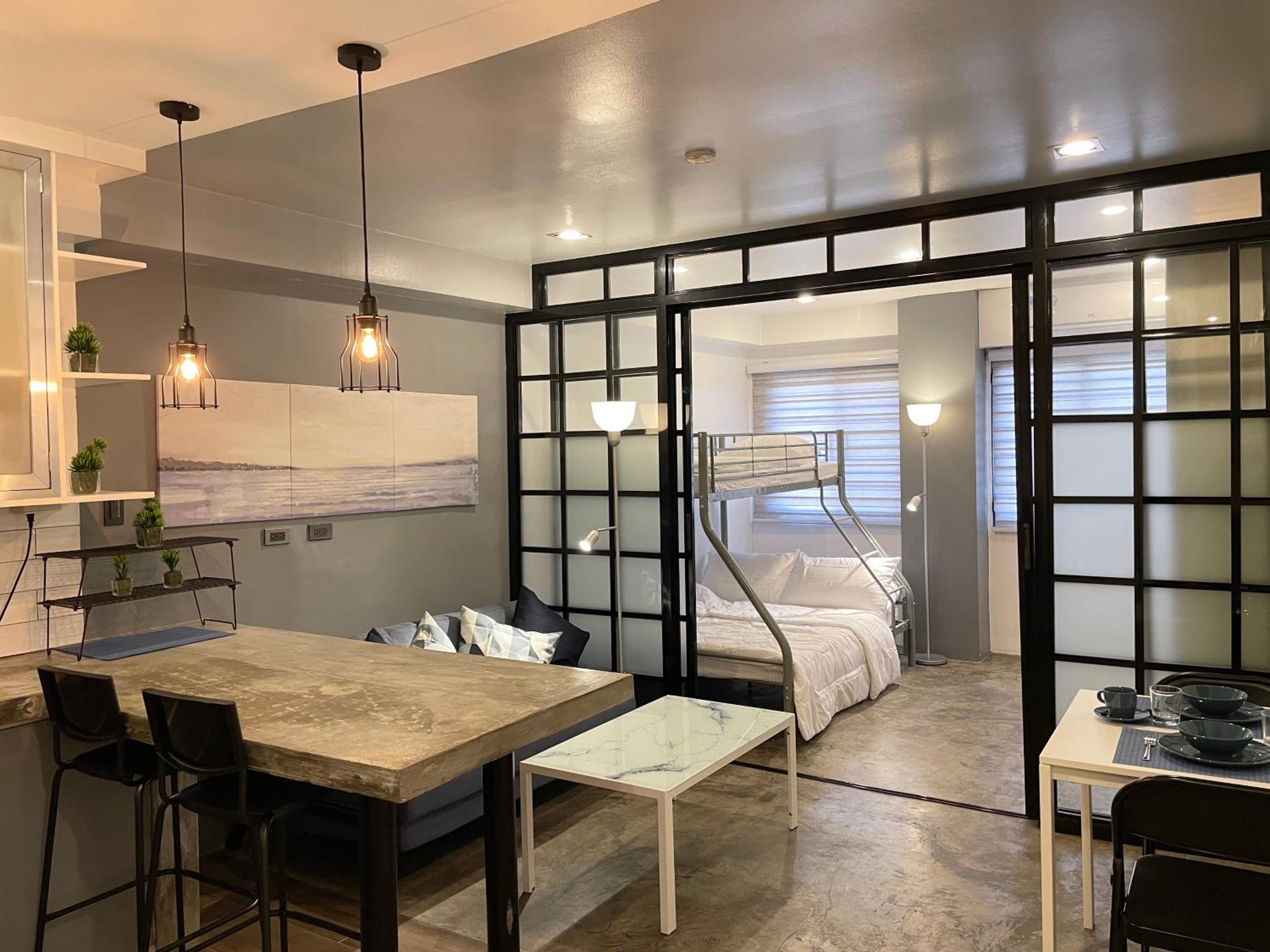 Studio Apartment