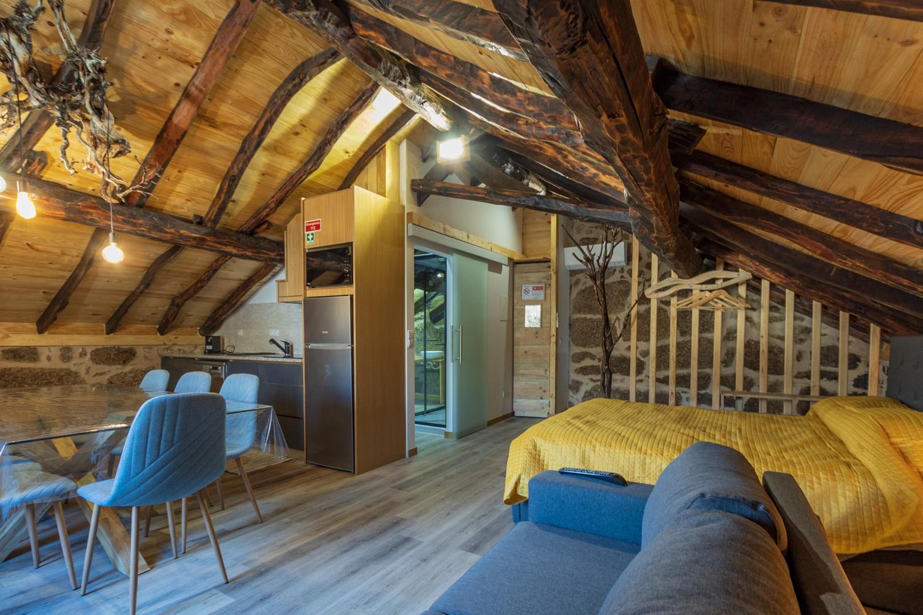 One-Bedroom Apartment - Photo 1