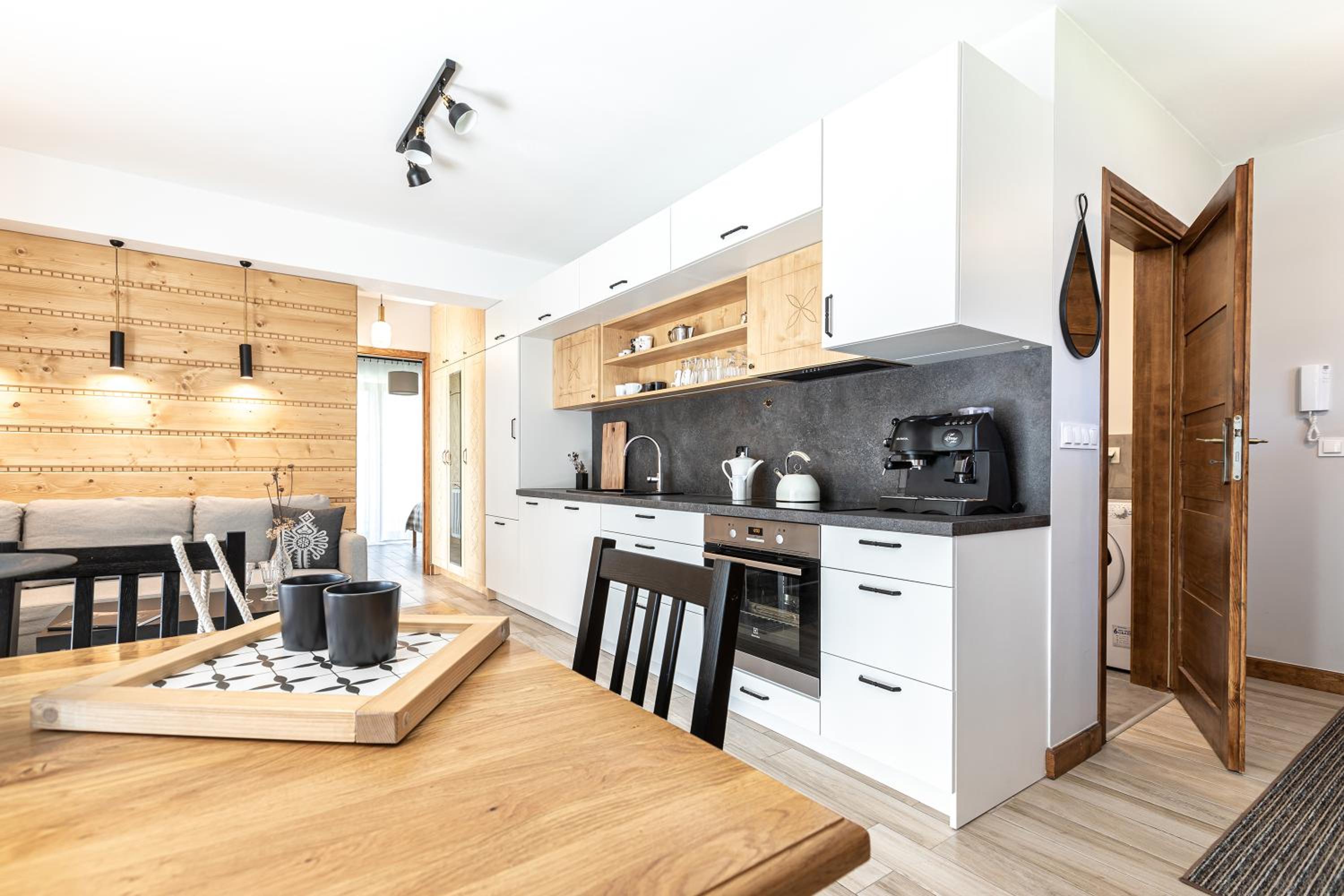 Two-Bedroom Apartment - Photo 3