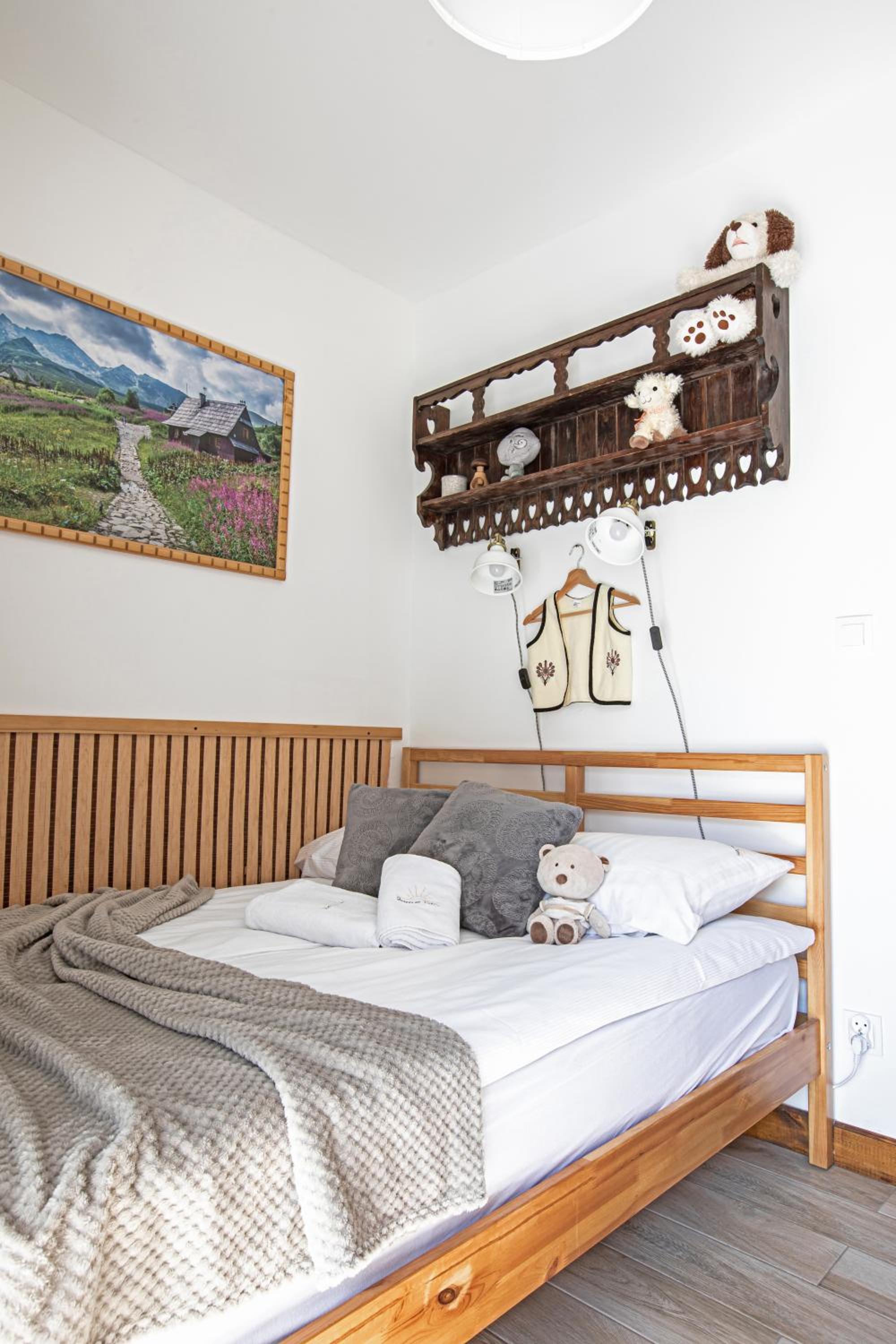 Two-Bedroom Apartment - Photo 10