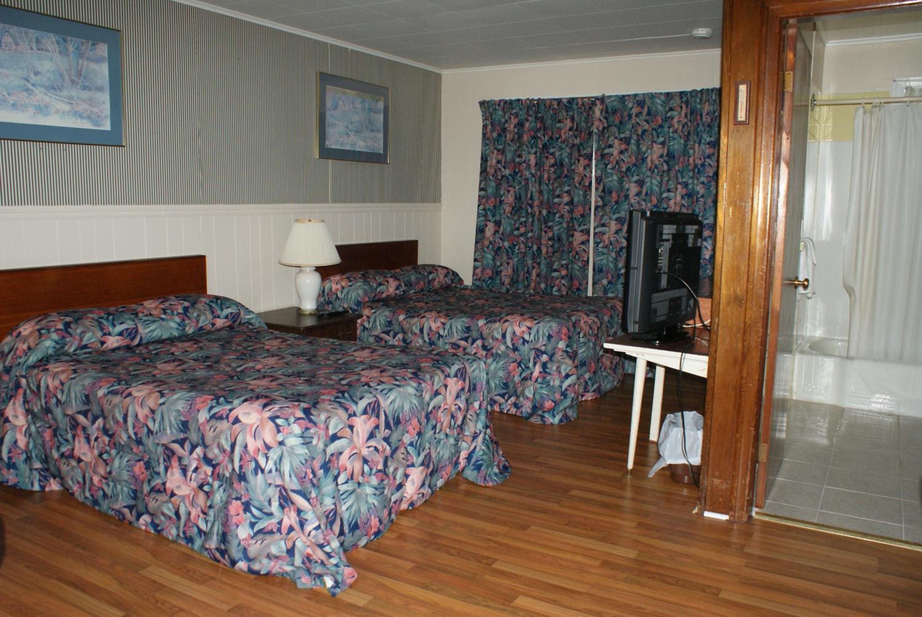 Two double bed room photo 1