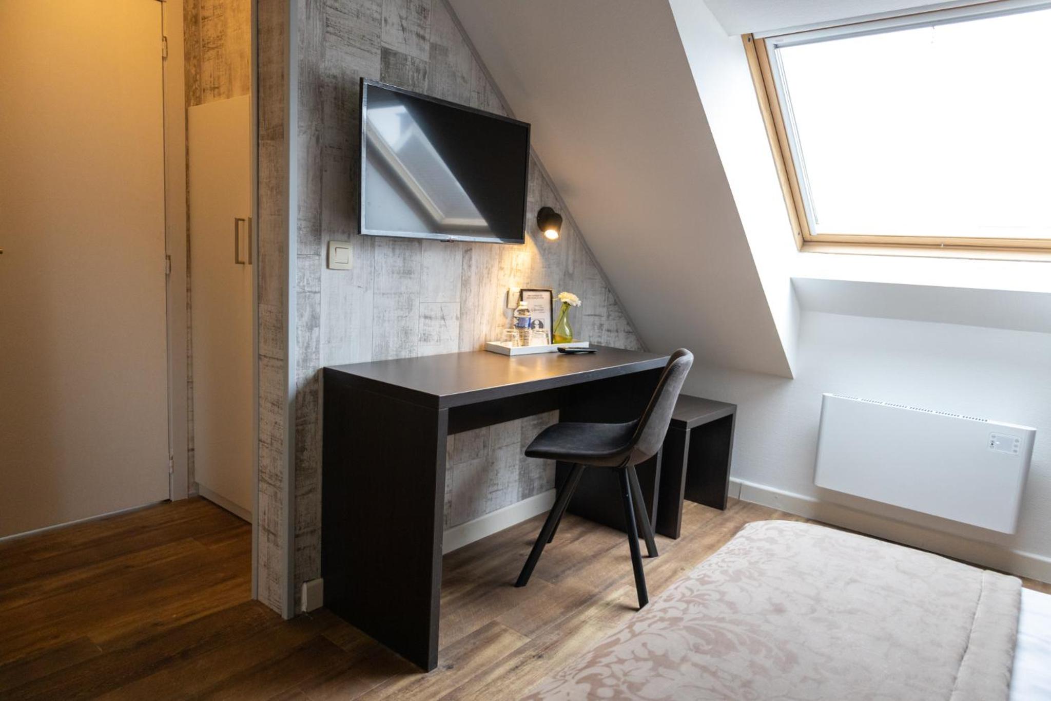 King Room with Spa Bath