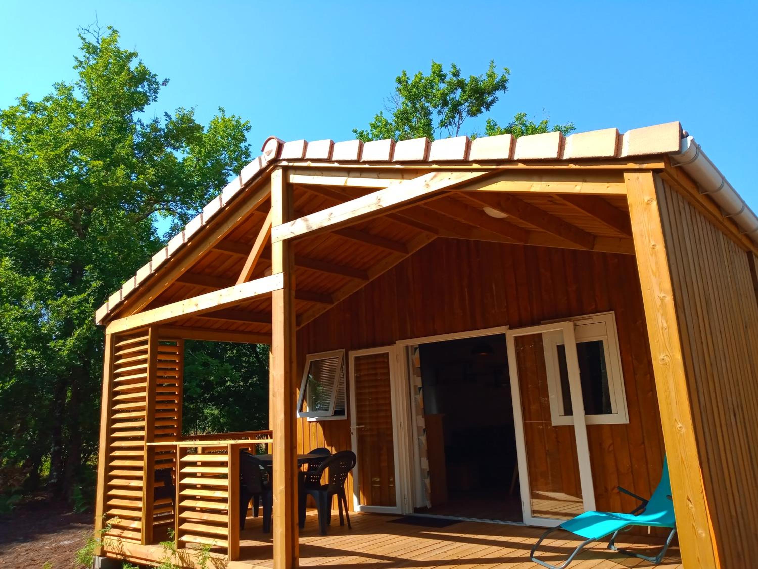 Three-Bedroom Chalet - Photo 3