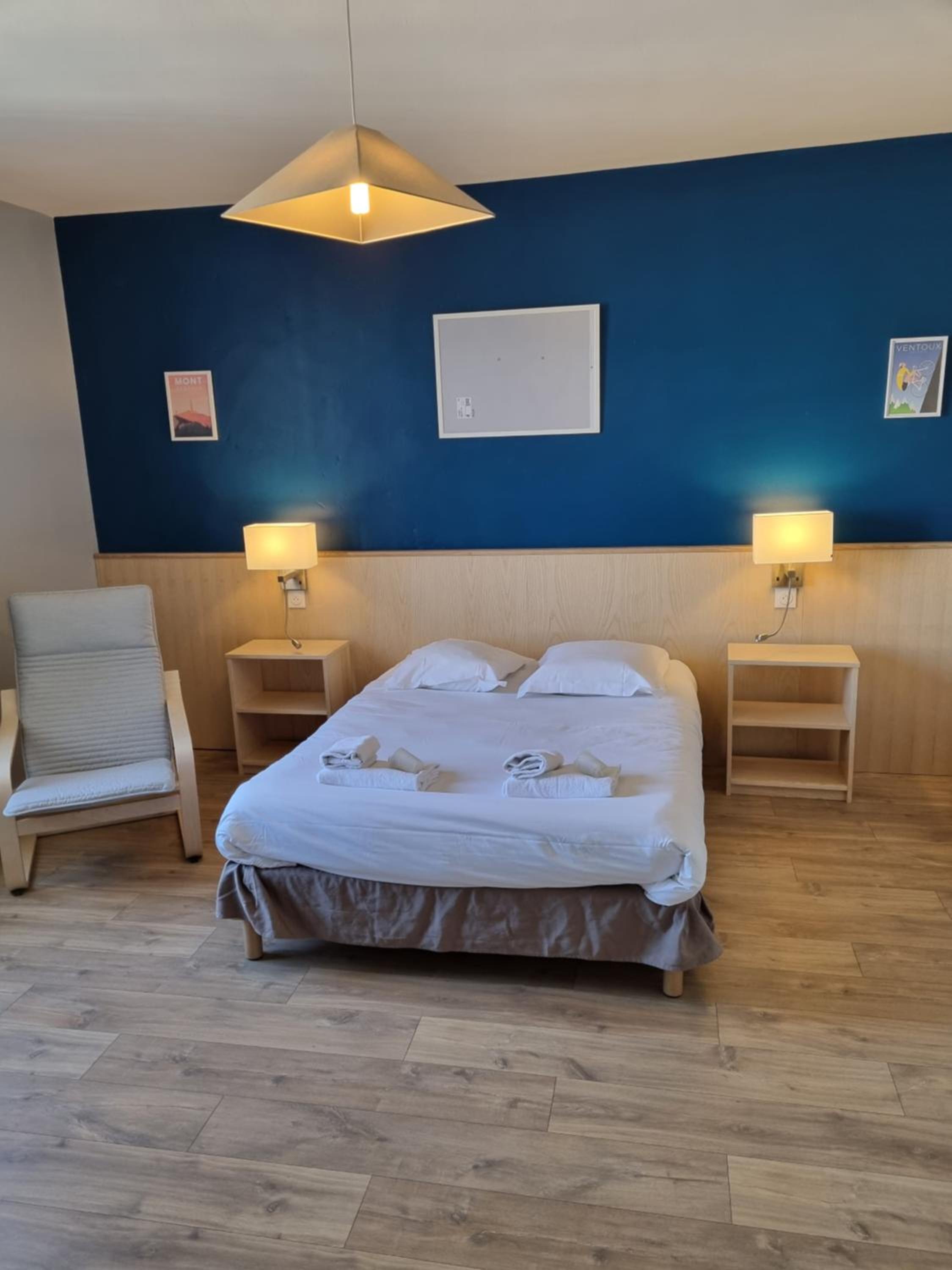 Standard Quadruple Room (private toilets and bathroom)