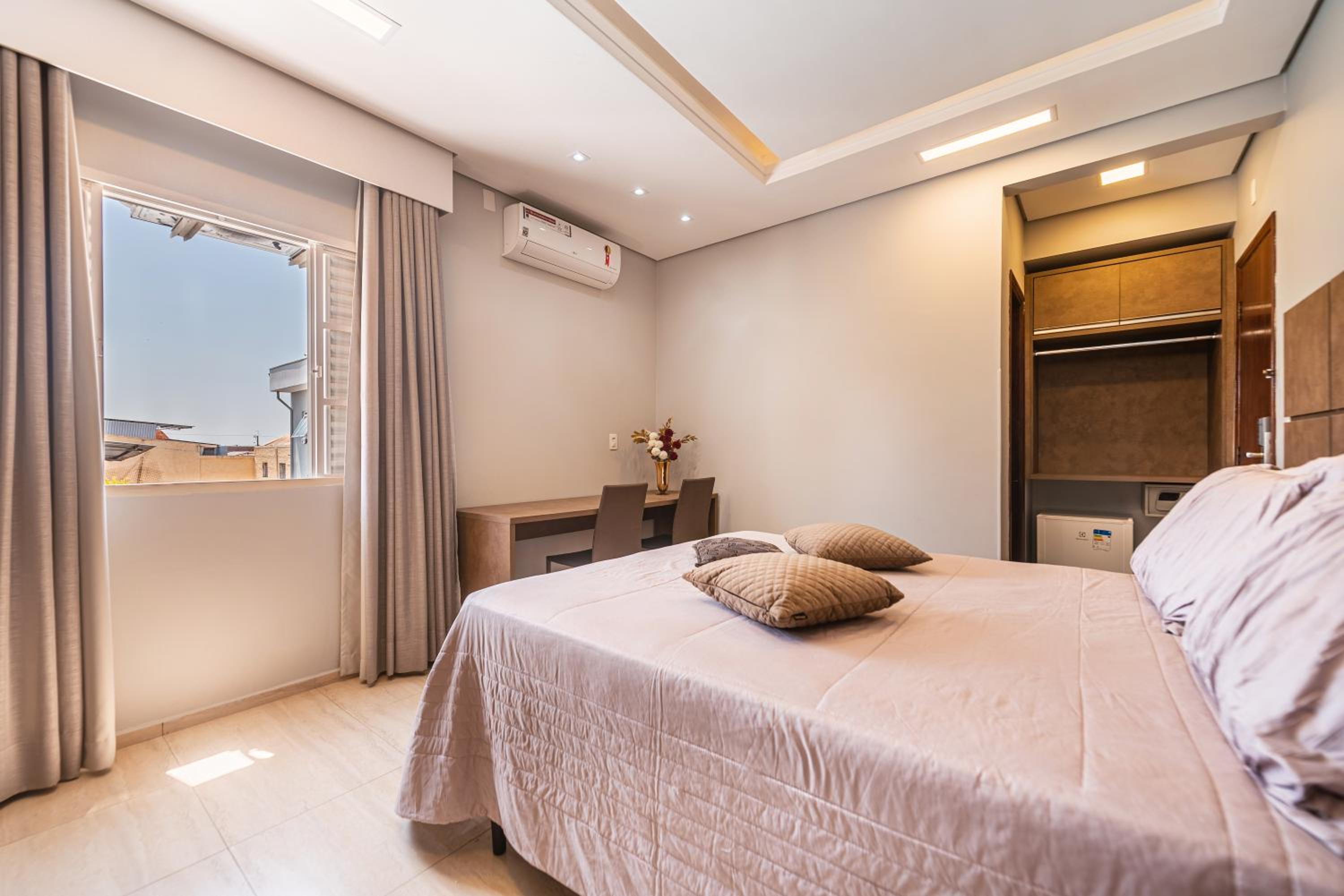 Suite with Spa Bath photo 1