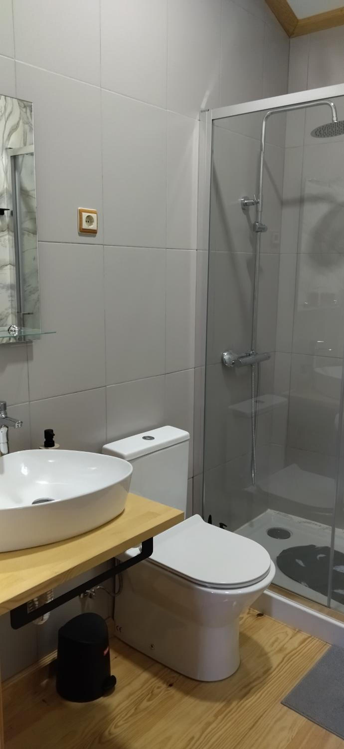 One-Bedroom House - Photo 21