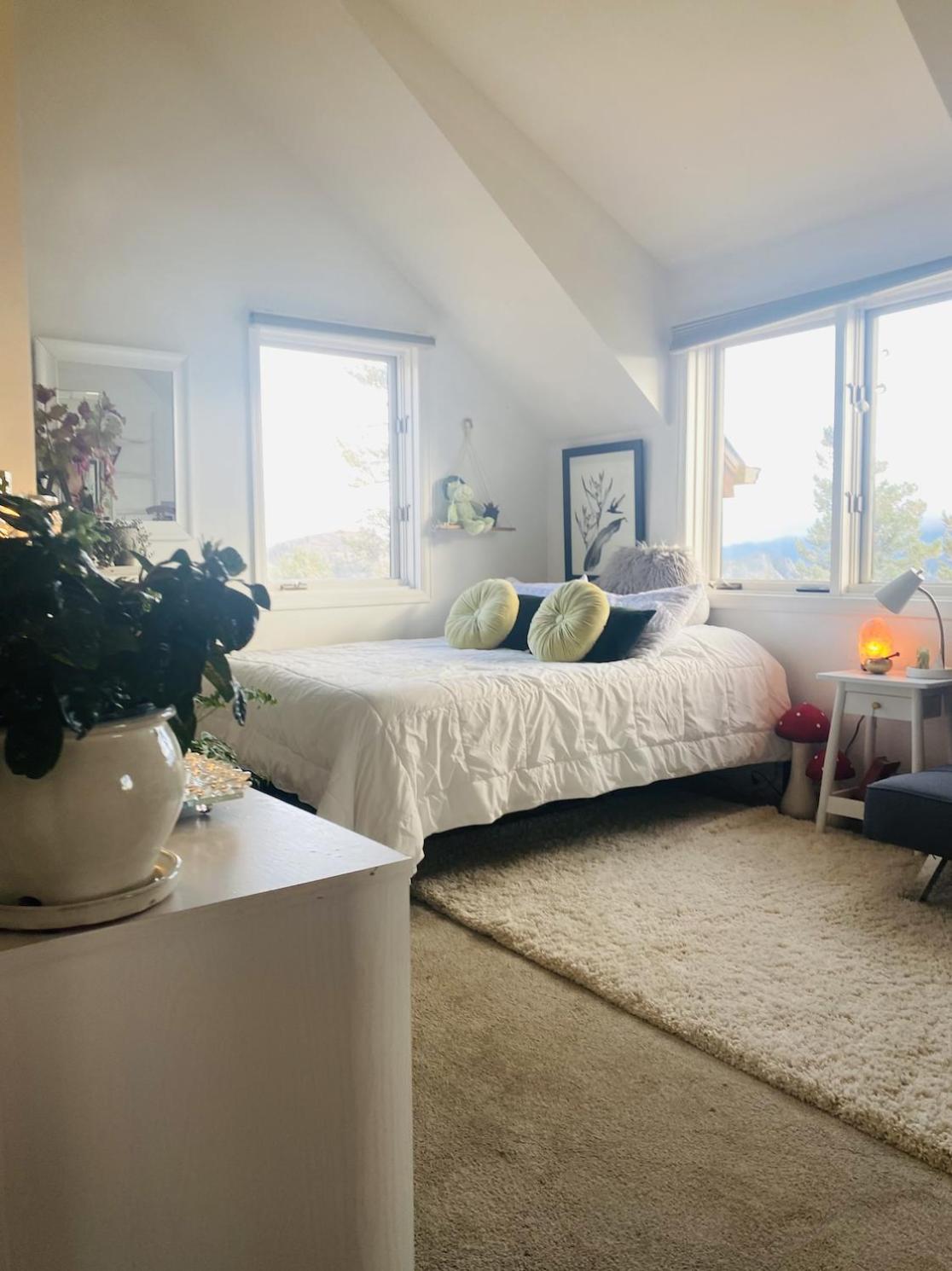 Three-Bedroom Villa photo 1