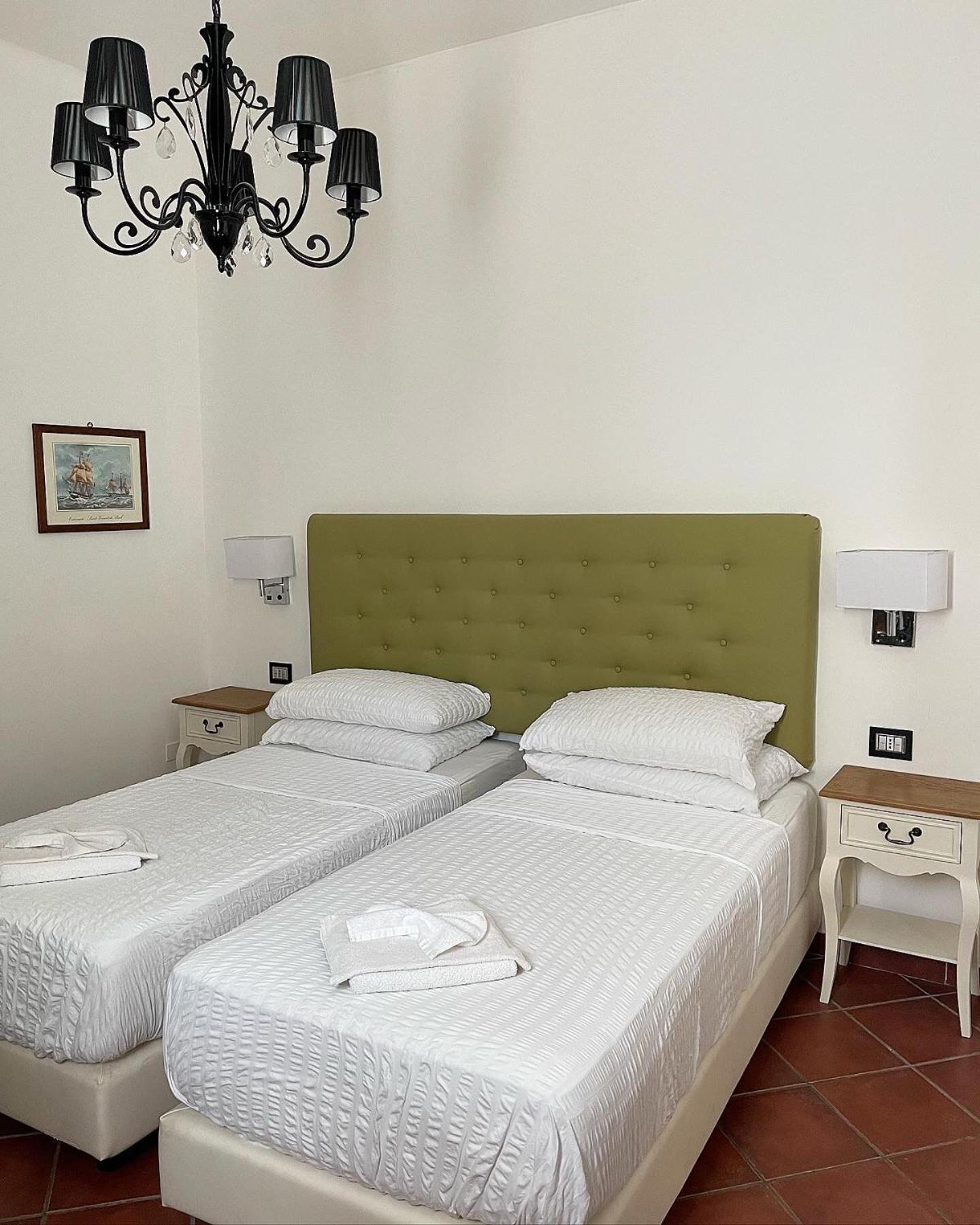 Superior Triple Room - Photo 1