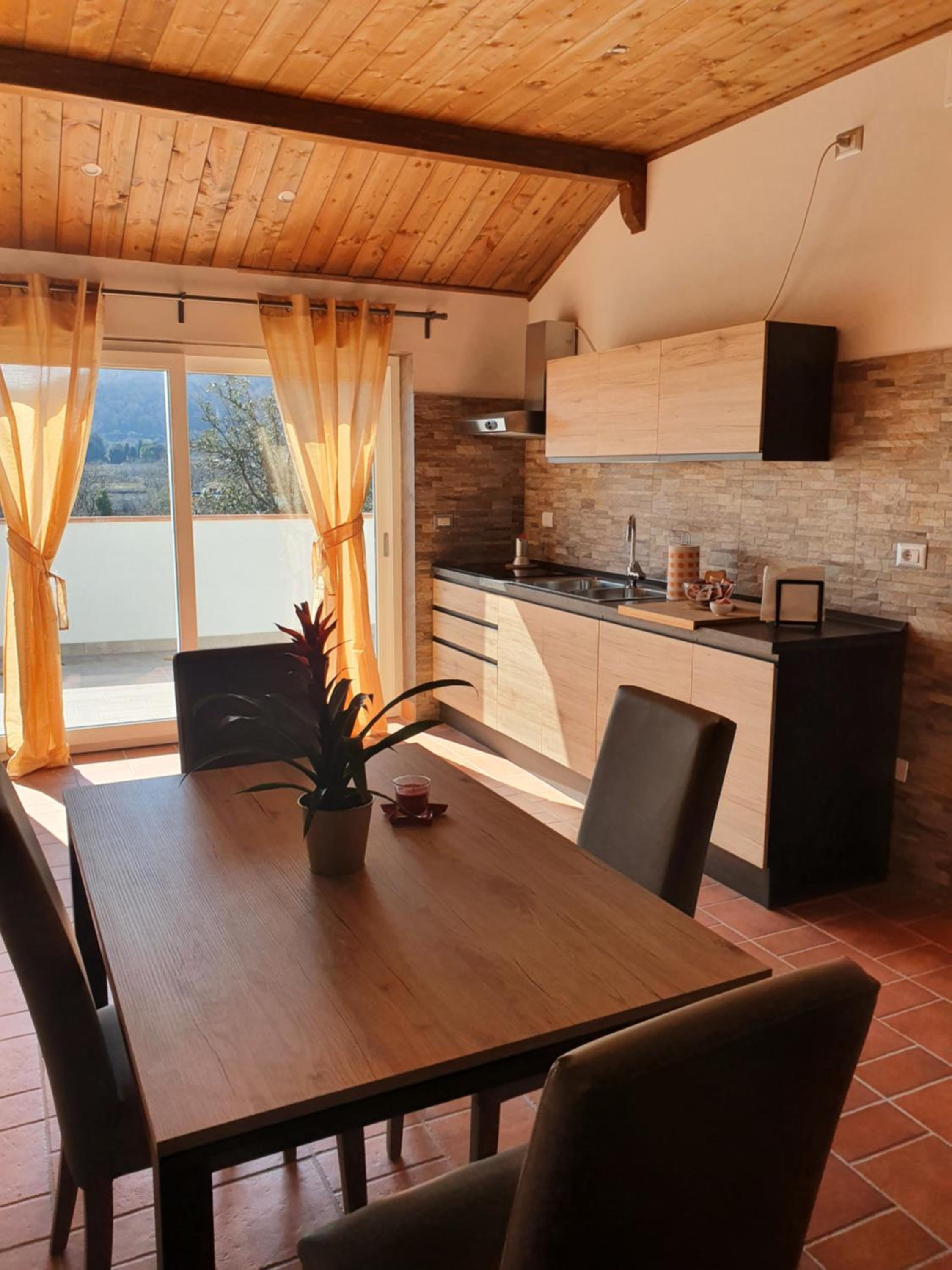 King Room with Balcony photo 3