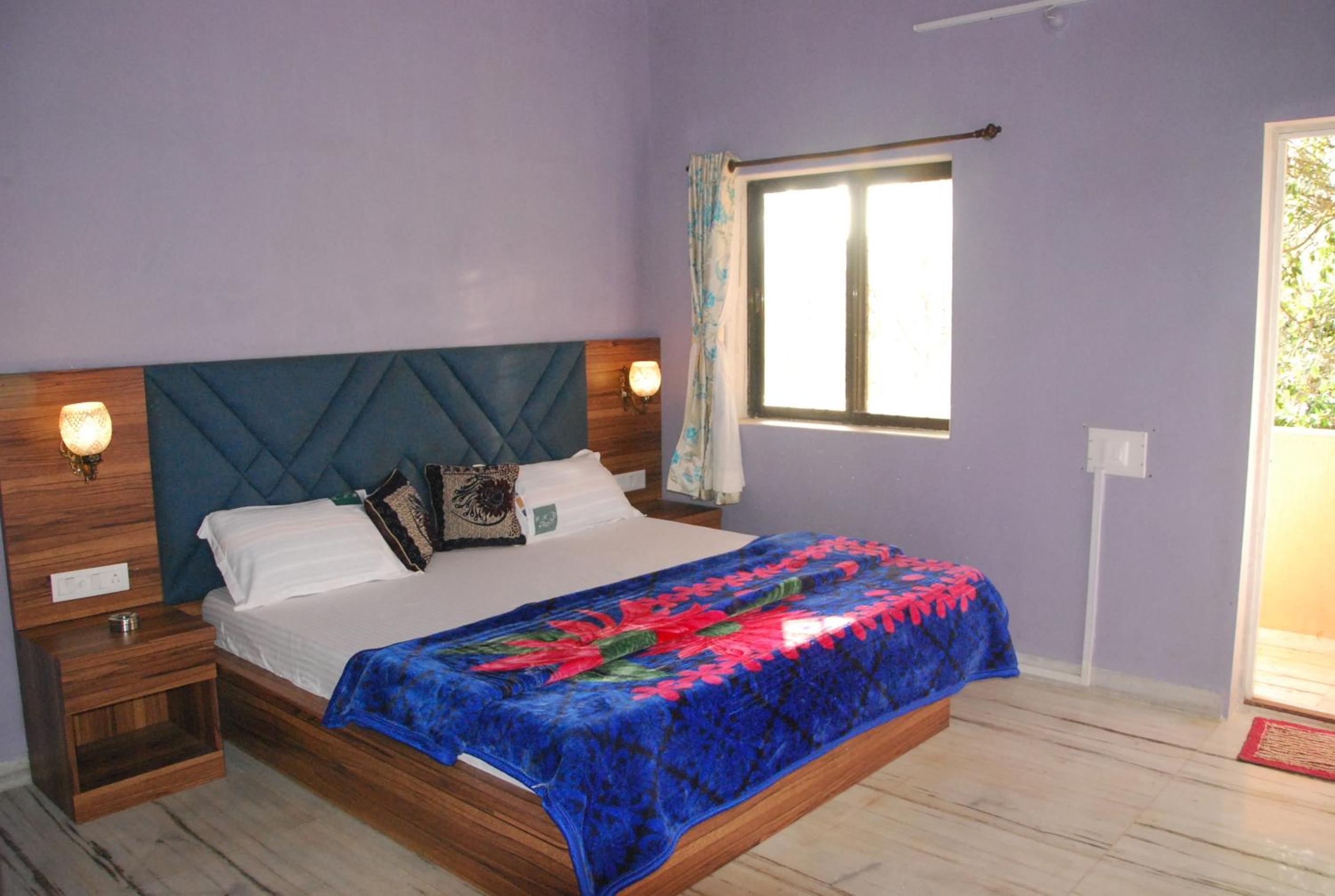 Three-Bedroom Villa photo 1