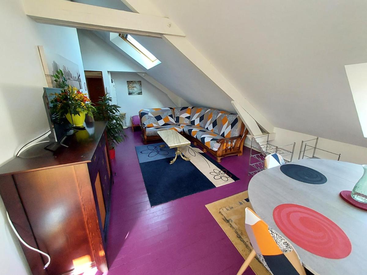 Two-Bedroom Apartment - Photo 2