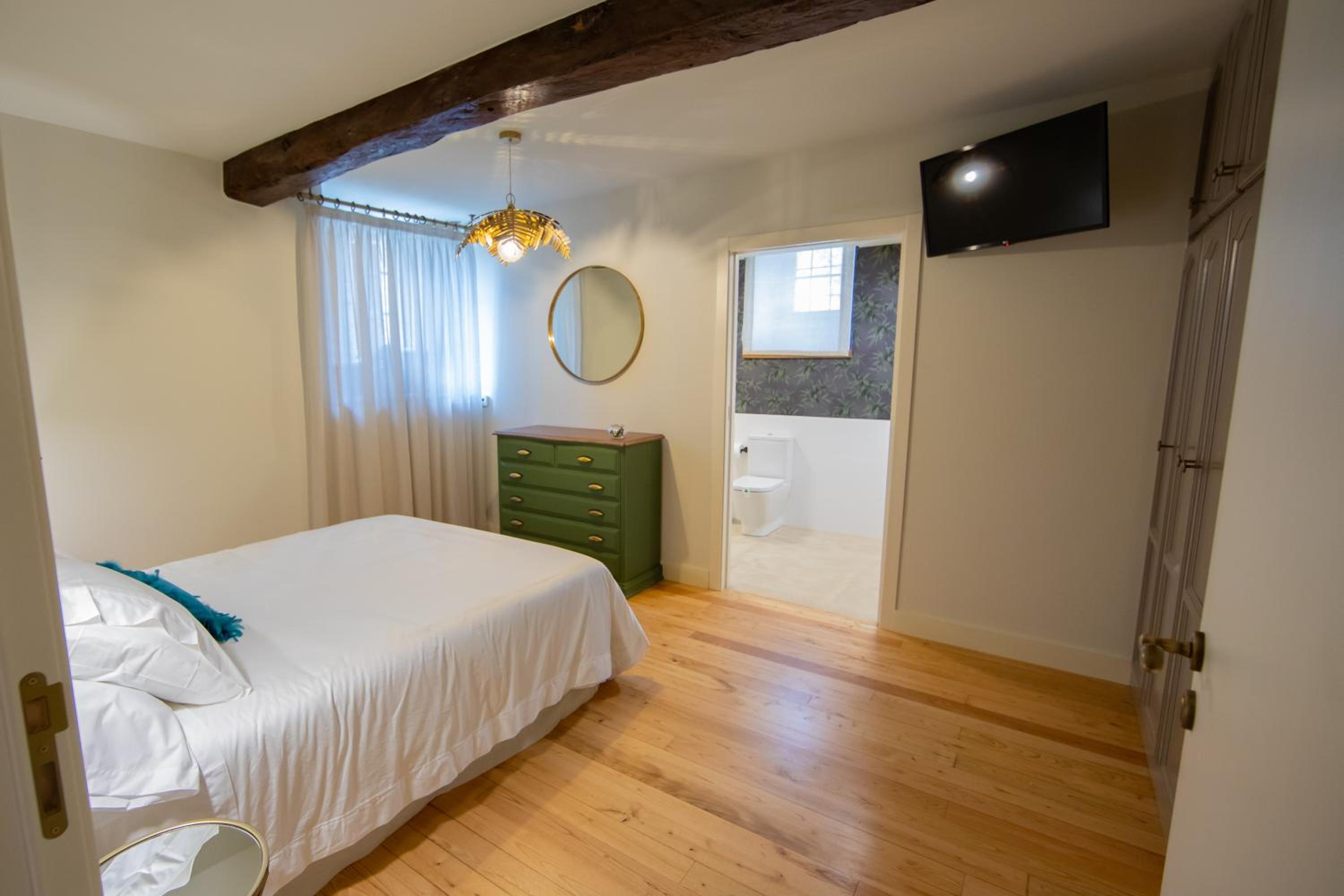Double Room with Garden View - Photo 3