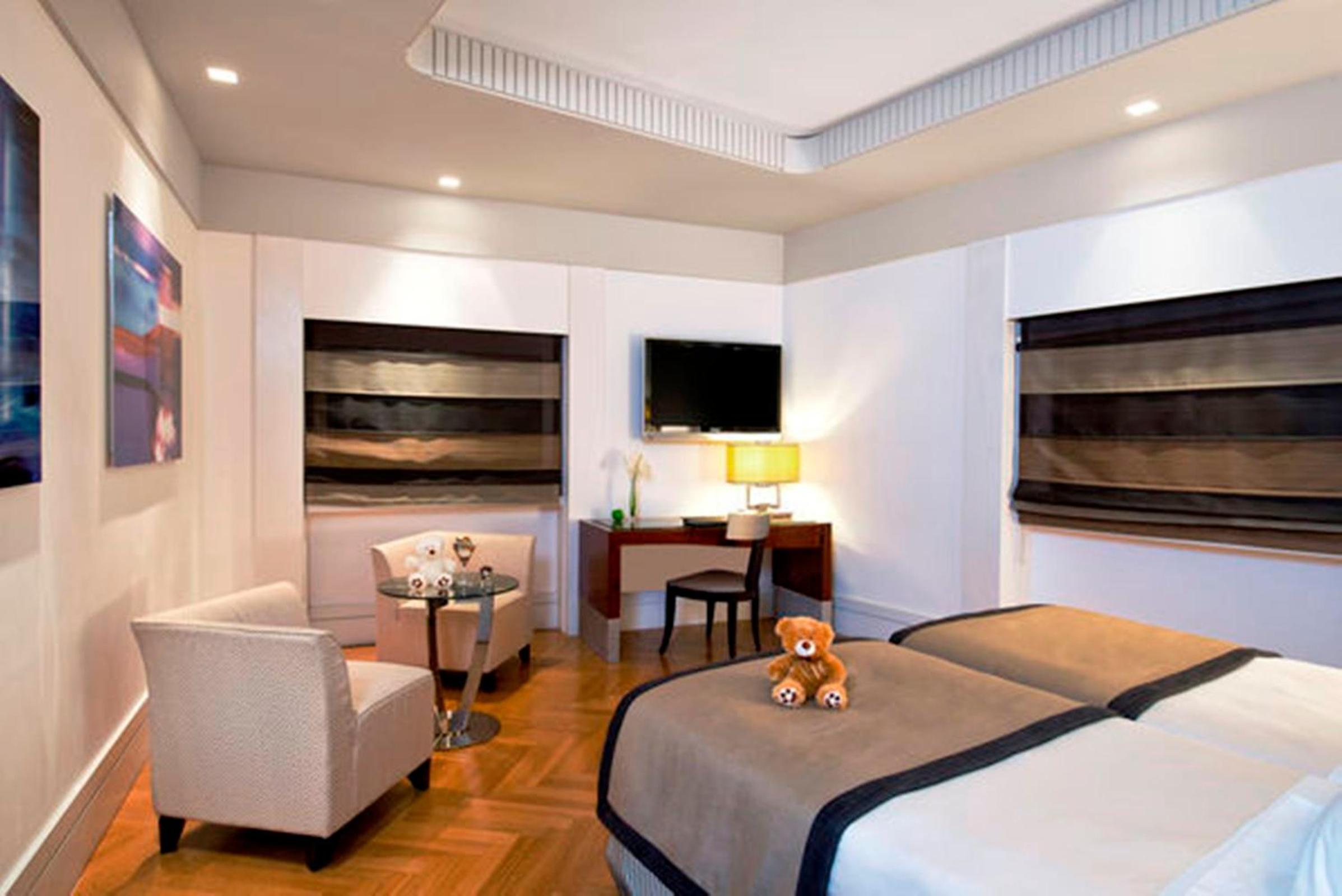 Supreme Room with Spa Access - Photo 4
