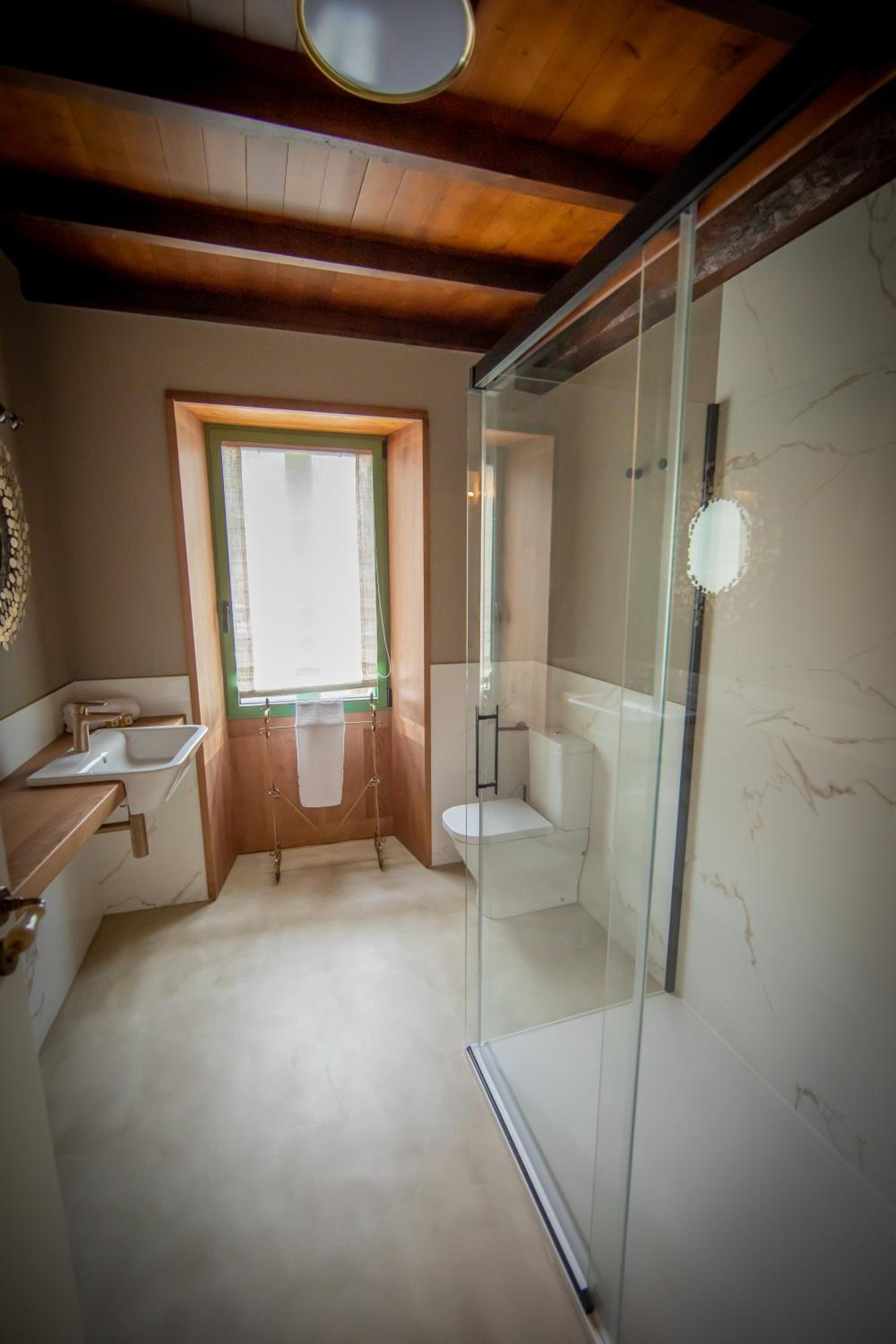 Superior Double or Twin Room with Garden View - Photo 6