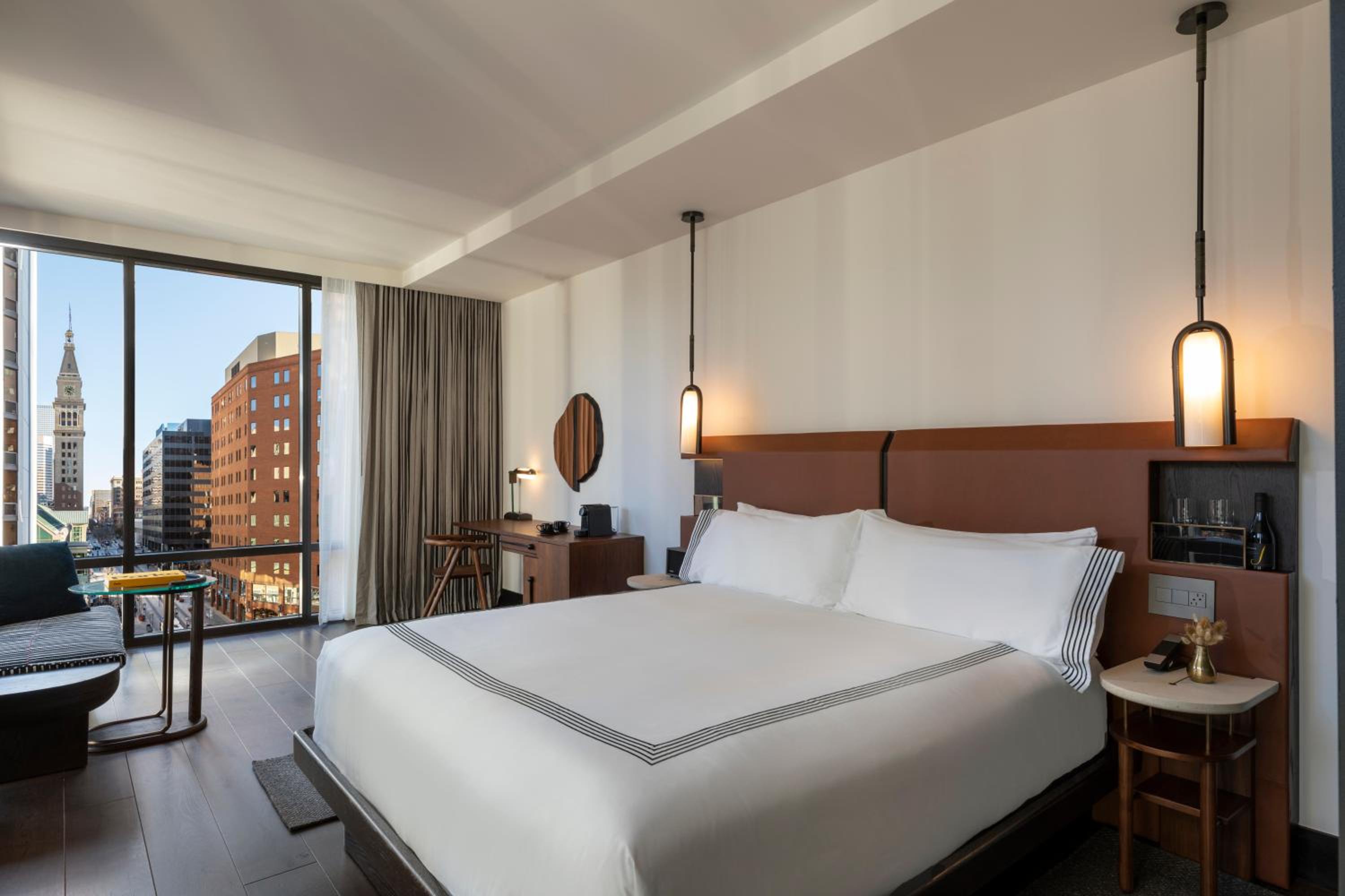 King Room with City View - Photo 10
