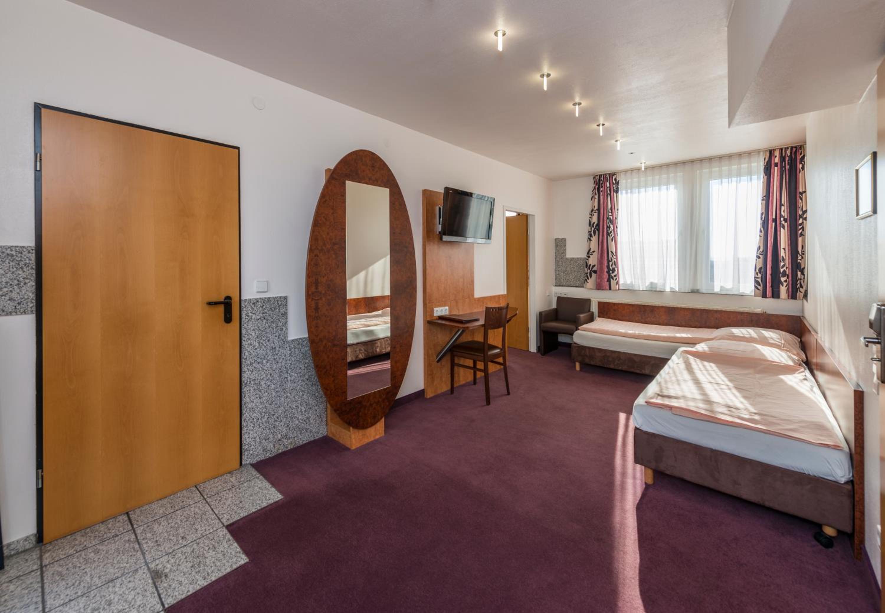 Quadruple Room - Photo 1