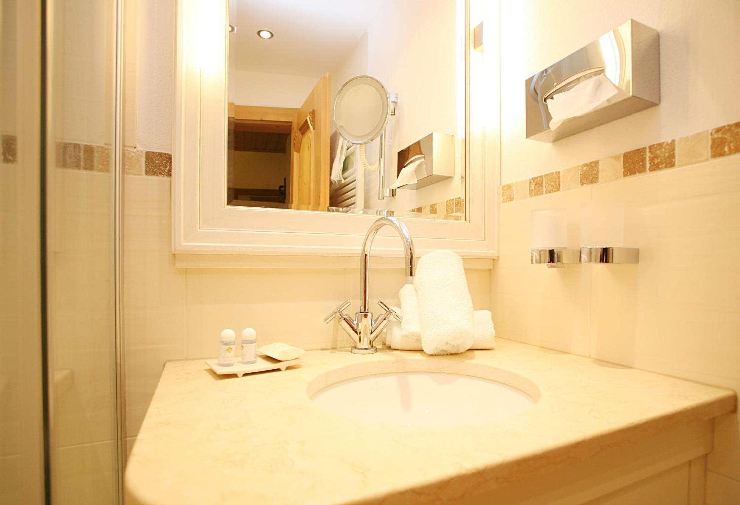 Double Room - Photo 4