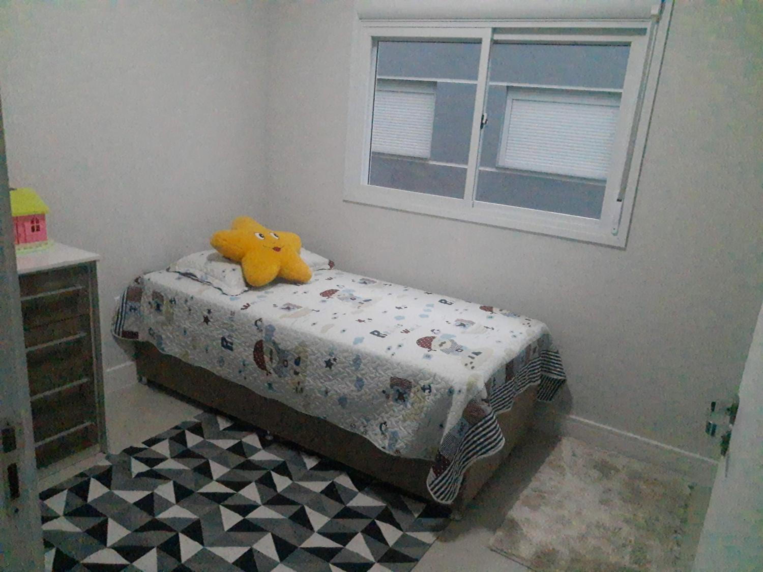 Three-Bedroom Apartment - Photo 10