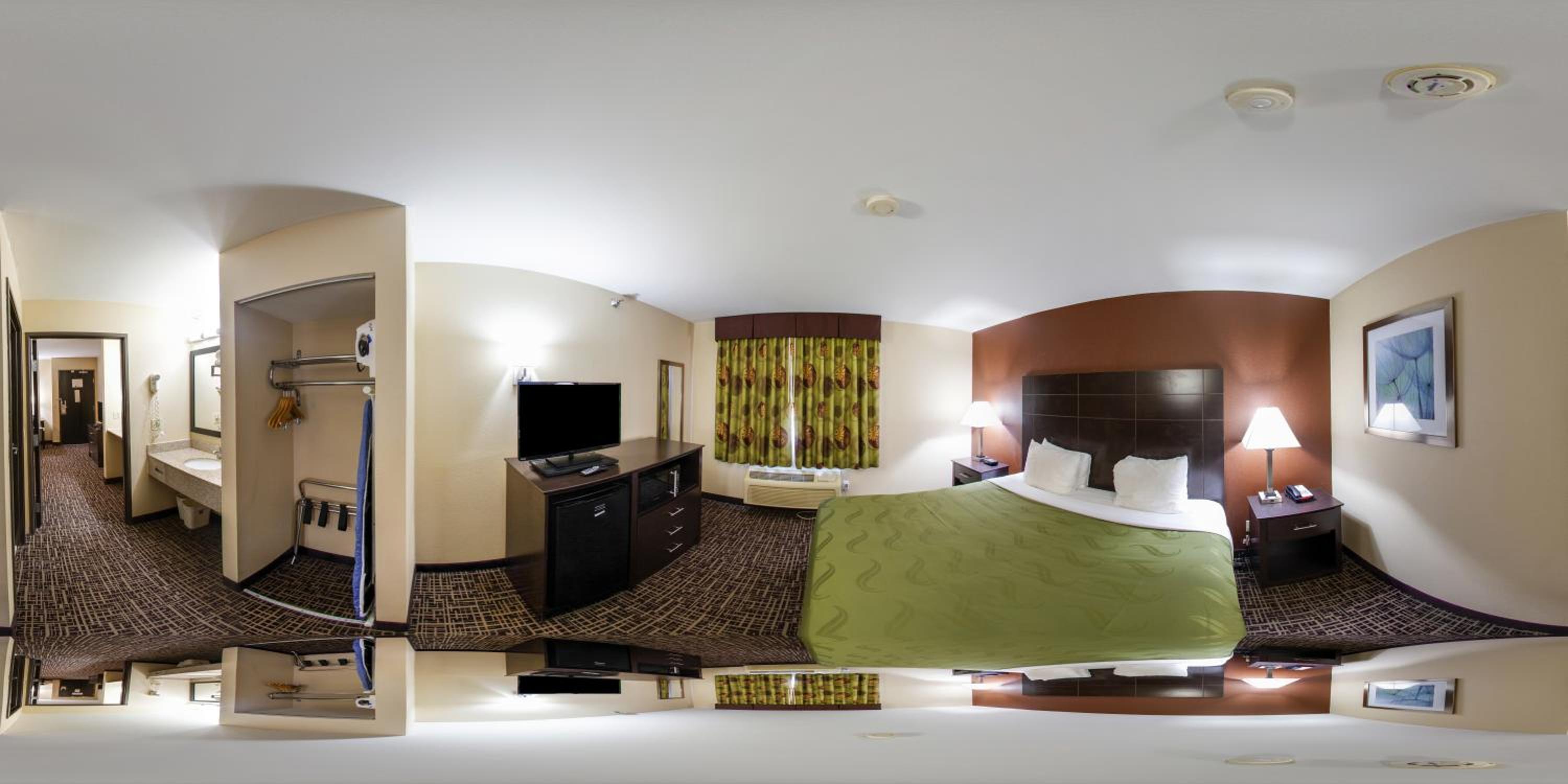 King Suite - Non-Smoking - Photo 2