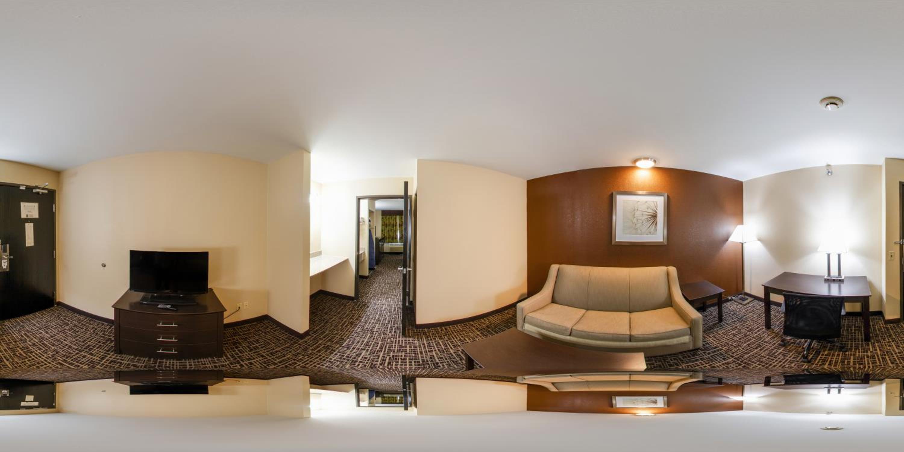 King Suite - Non-Smoking - Photo 3