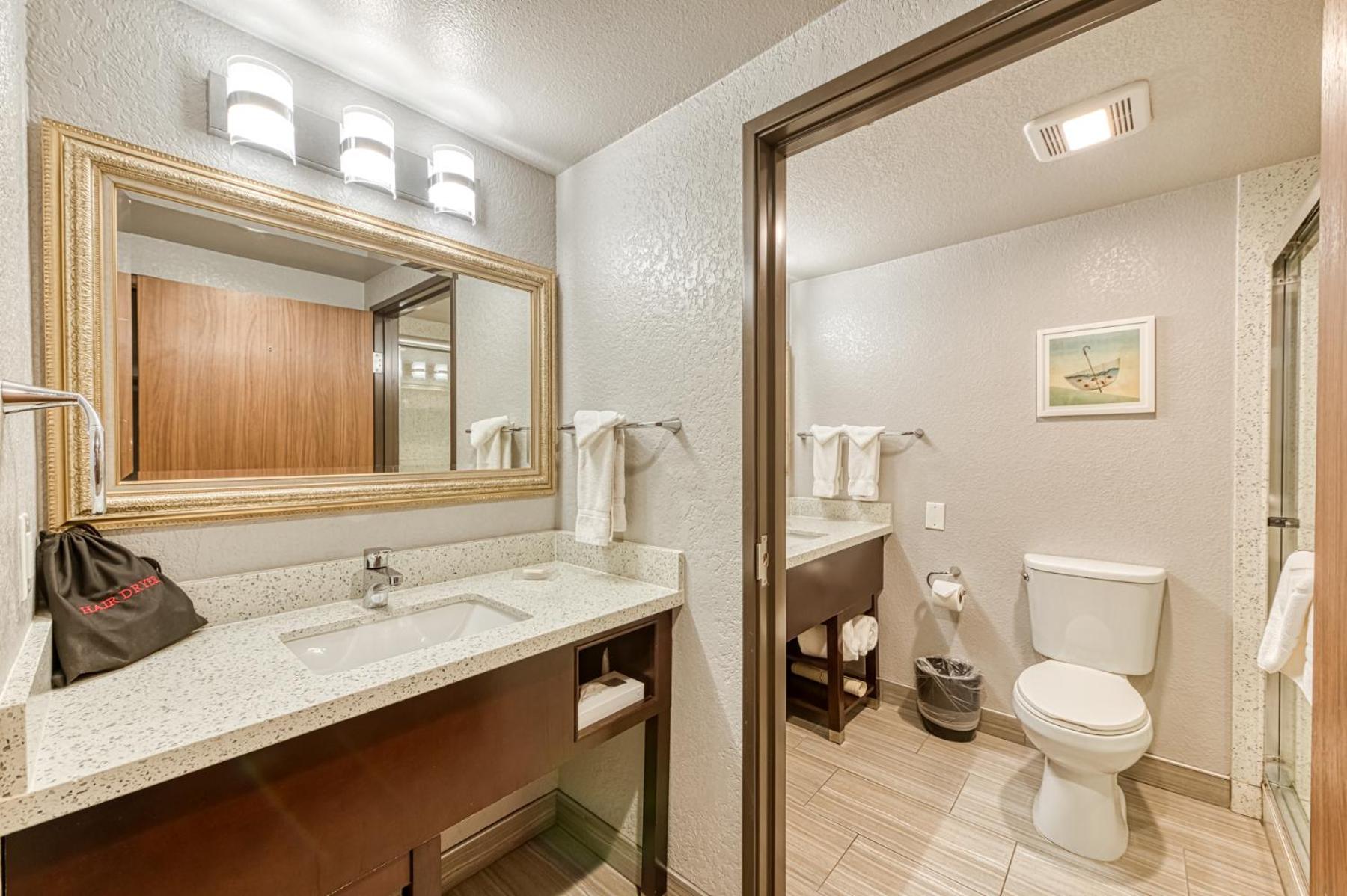 Standard King Room - Non Smoking - Photo 8