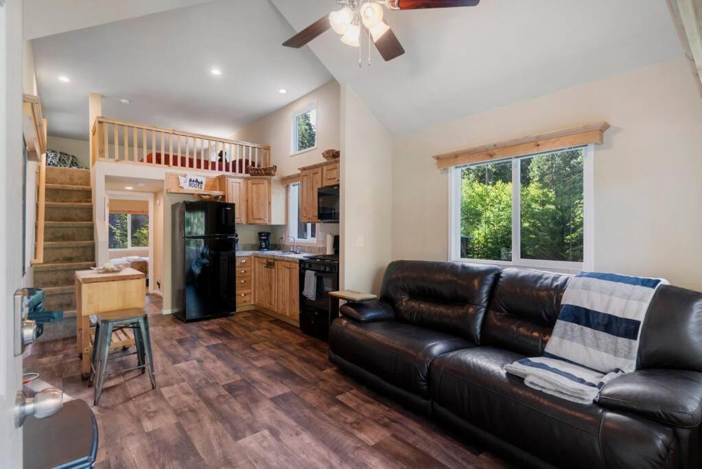 Two-Bedroom House photo 1
