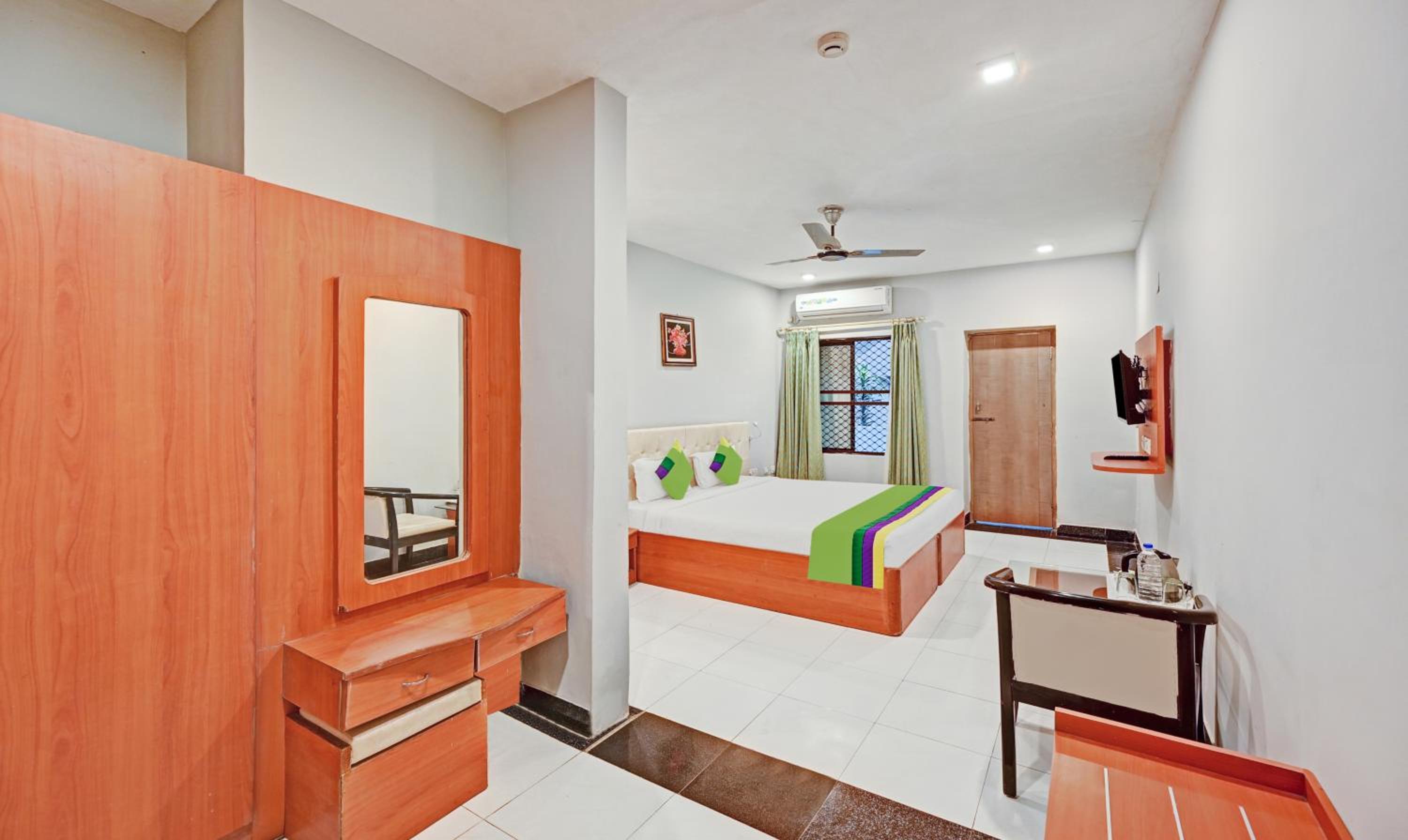 Standard Room - Photo 1