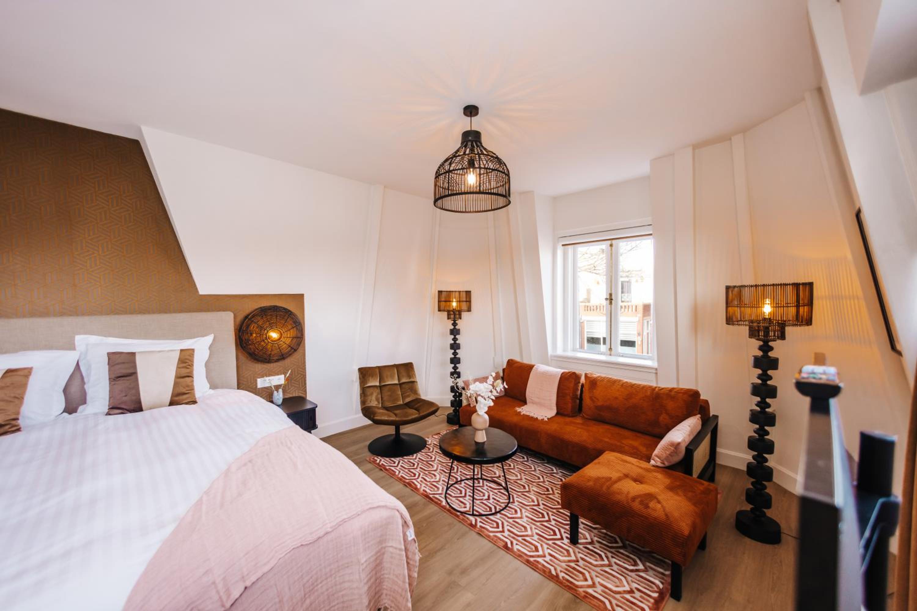 Suite with Terrace - Photo 4