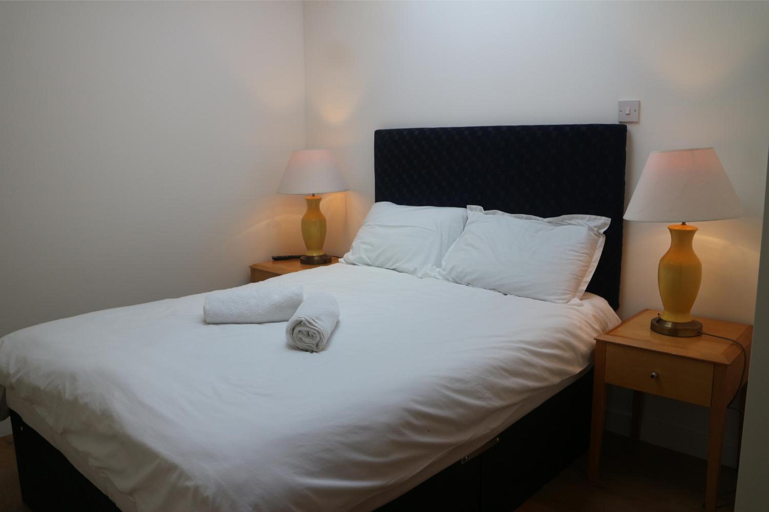 Double Room with Private Bathroom - Photo 5