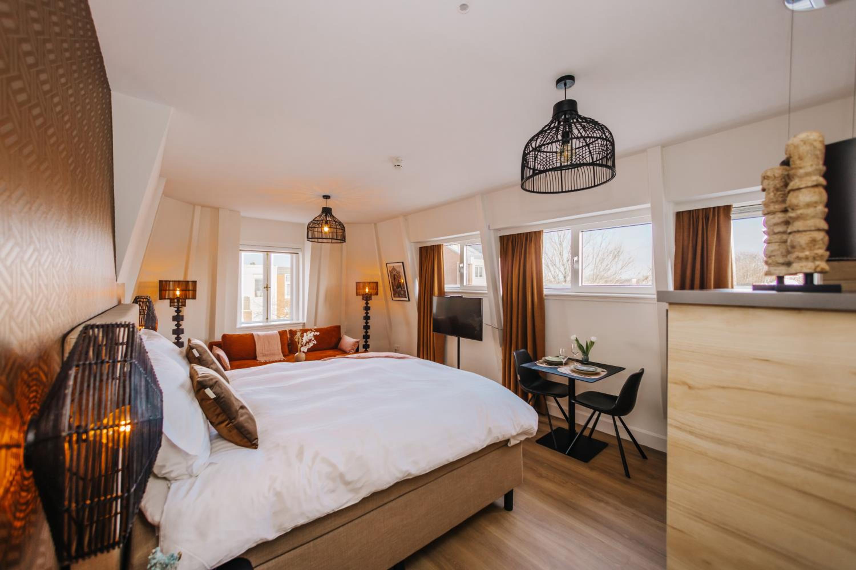Suite with Terrace - Photo 13