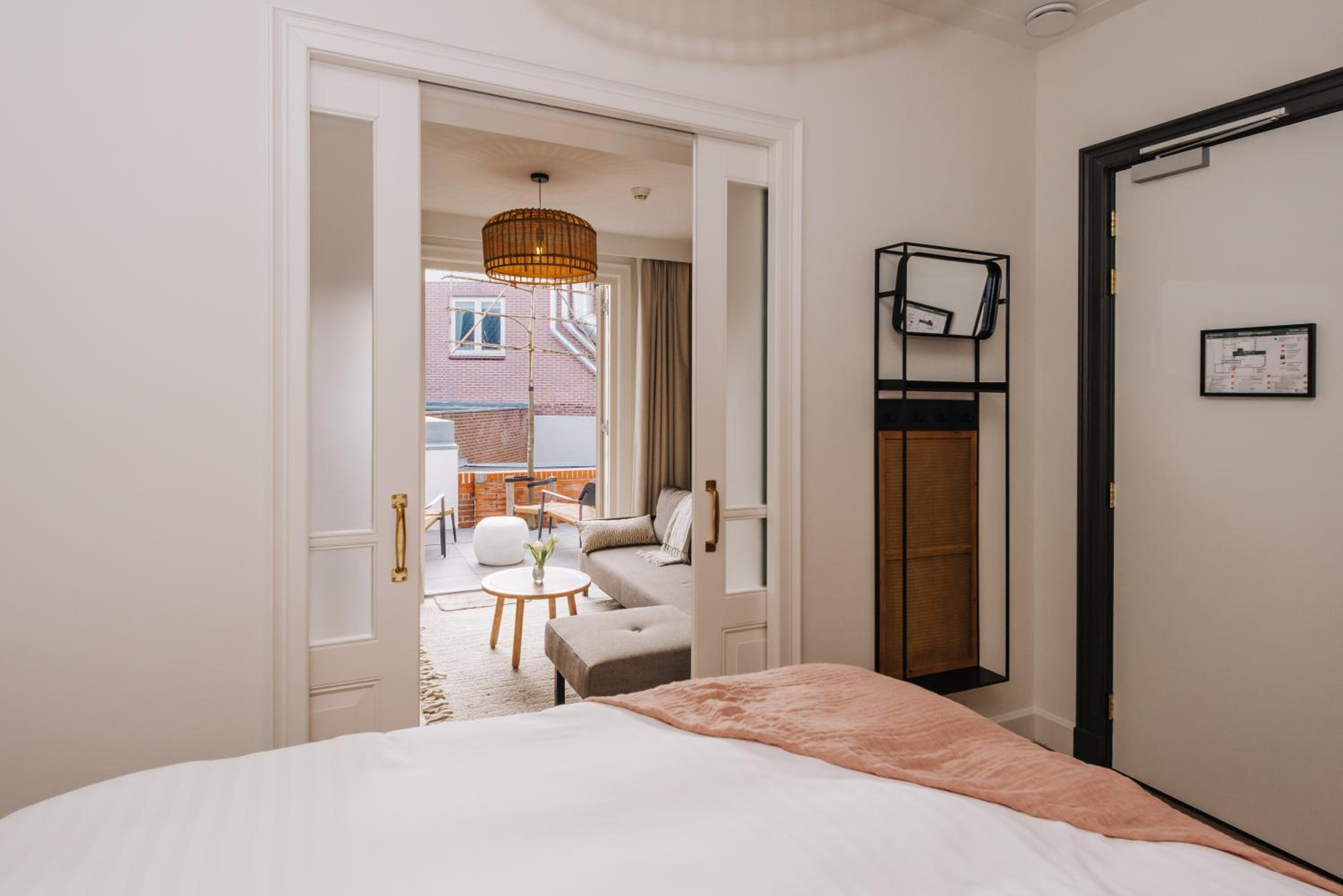 Suite with Spa Bath - Photo 21