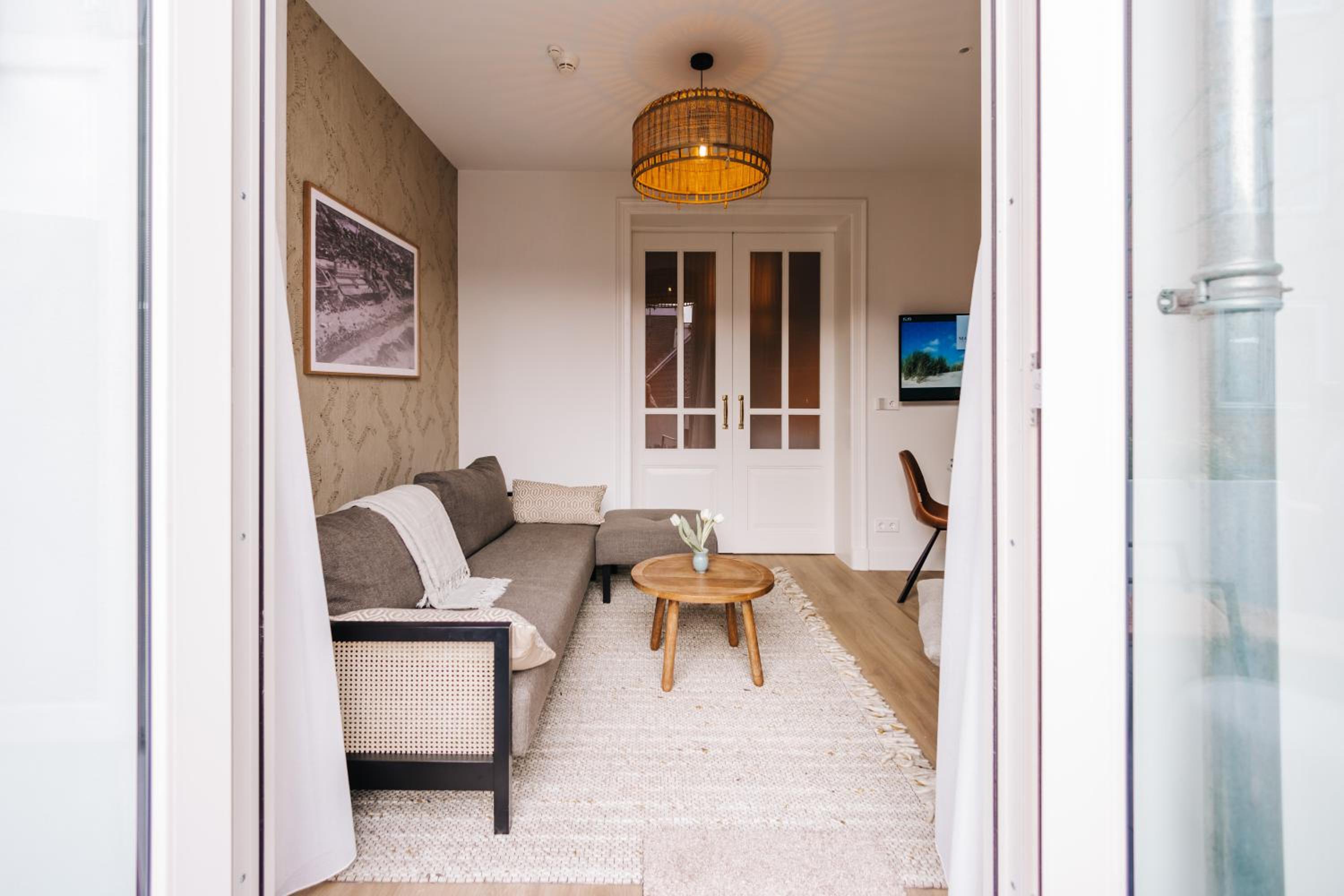Suite with Spa Bath - Photo 3