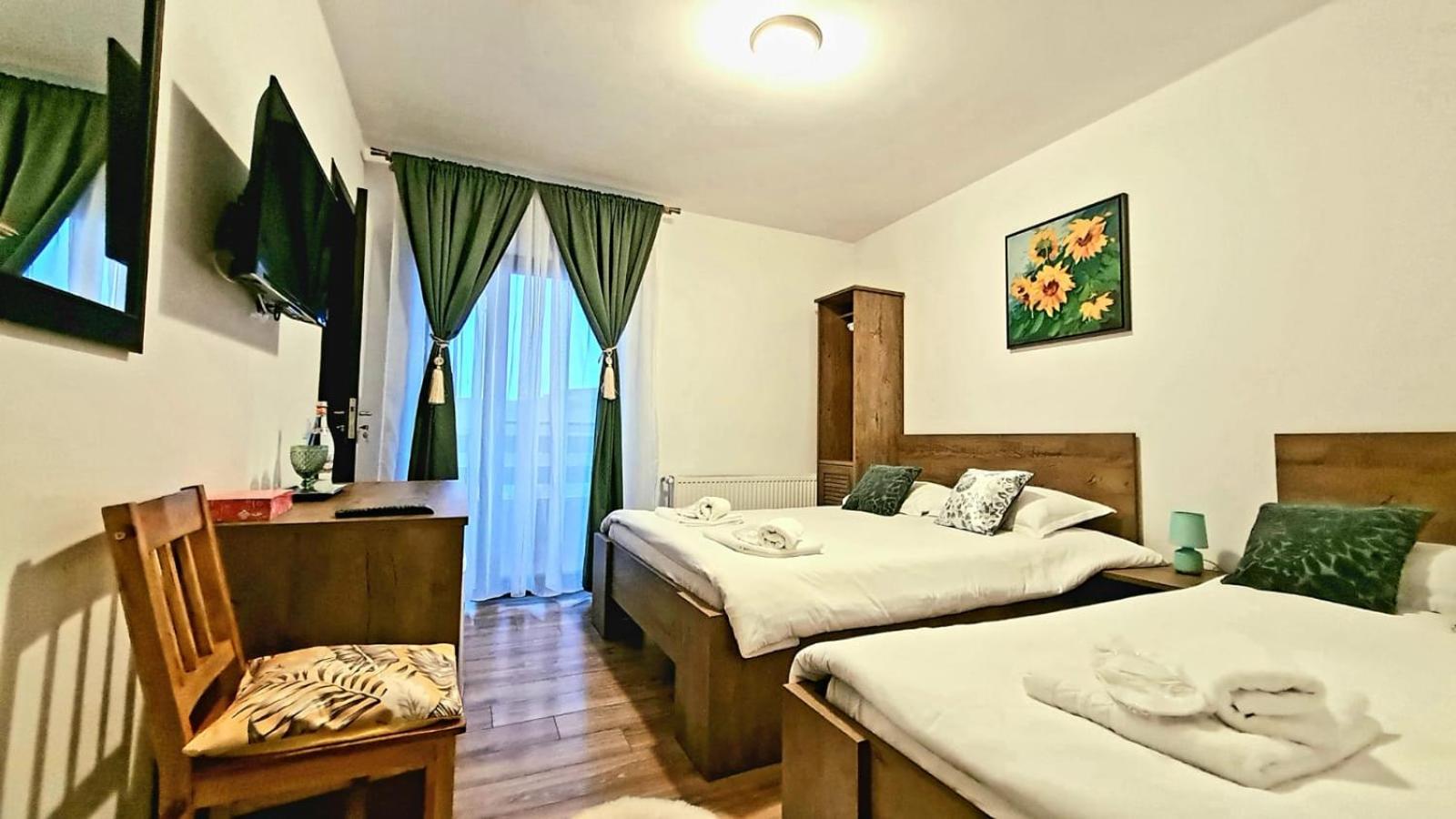 Triple Room with Private Bathroom - Photo 1