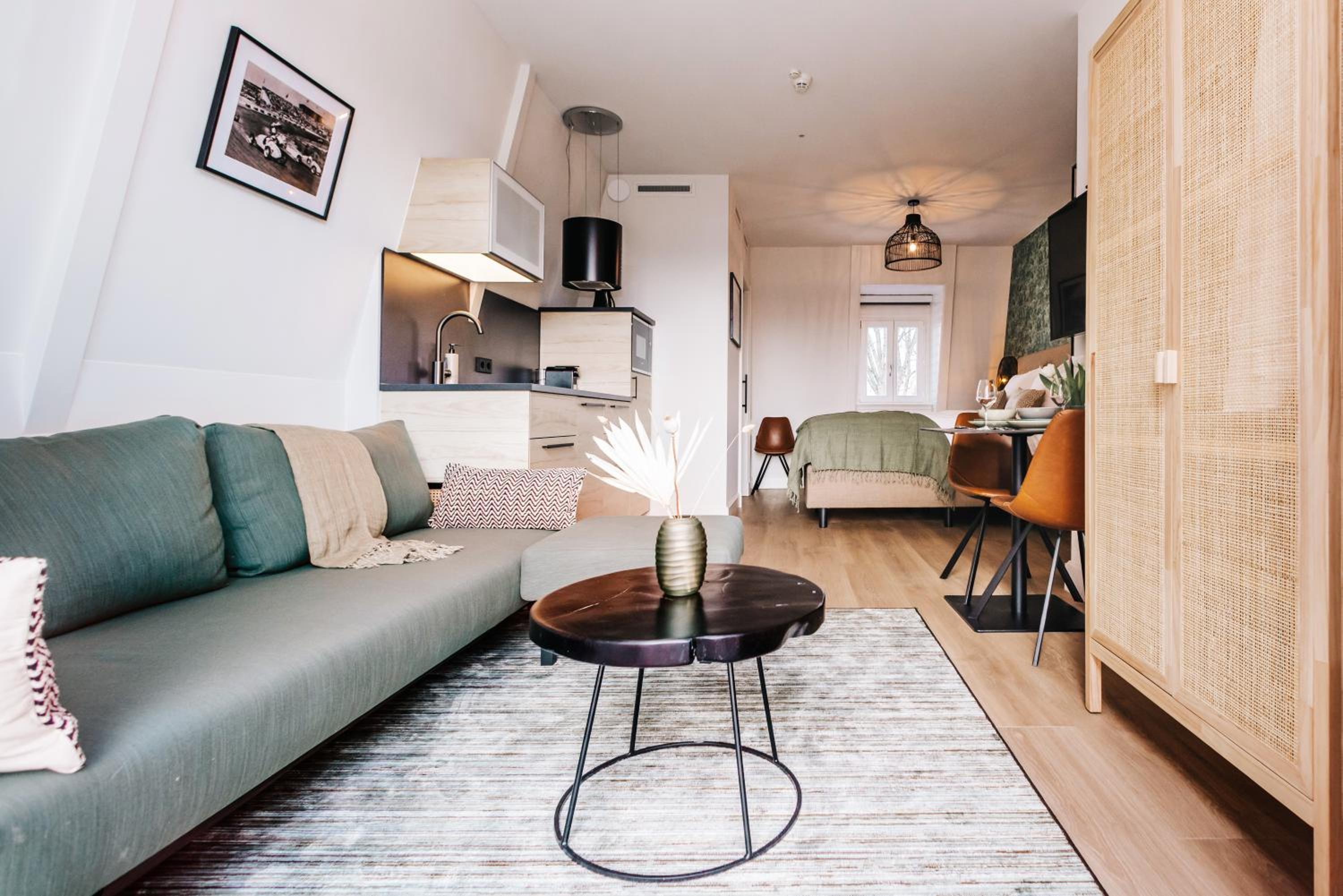 Suite with Terrace - Photo 4