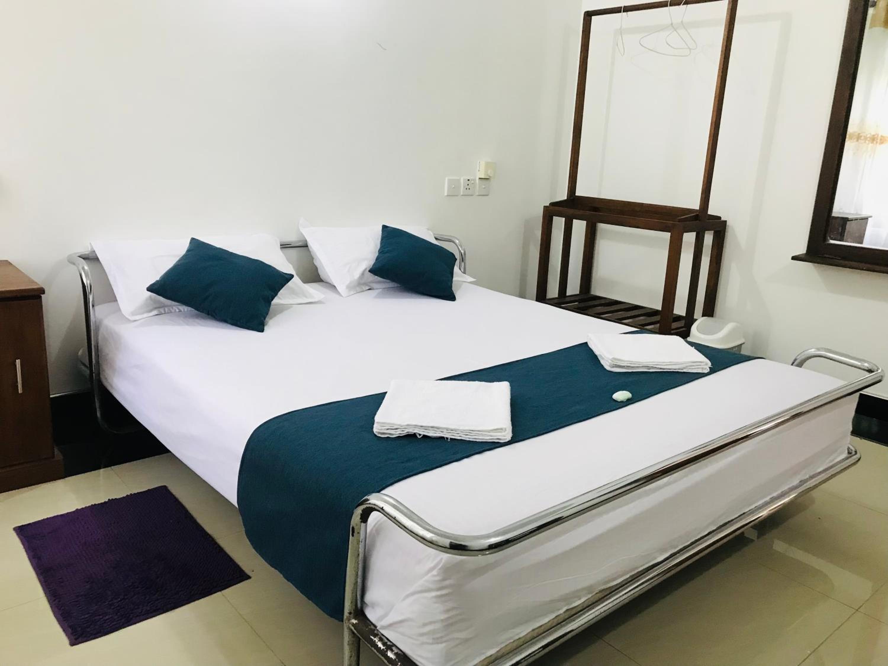 Double Room With Private Bathroom photo 1