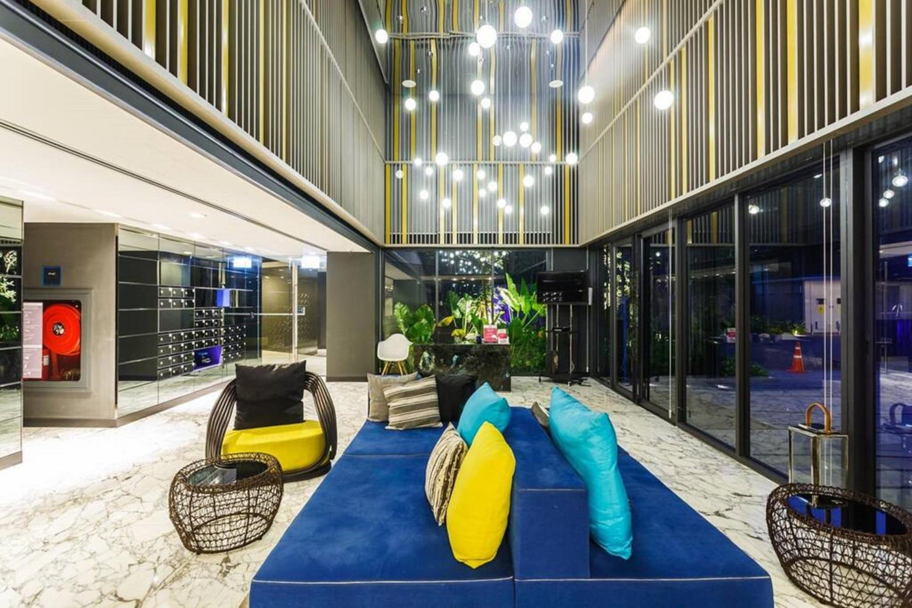 Studio with Balcony - Photo 13