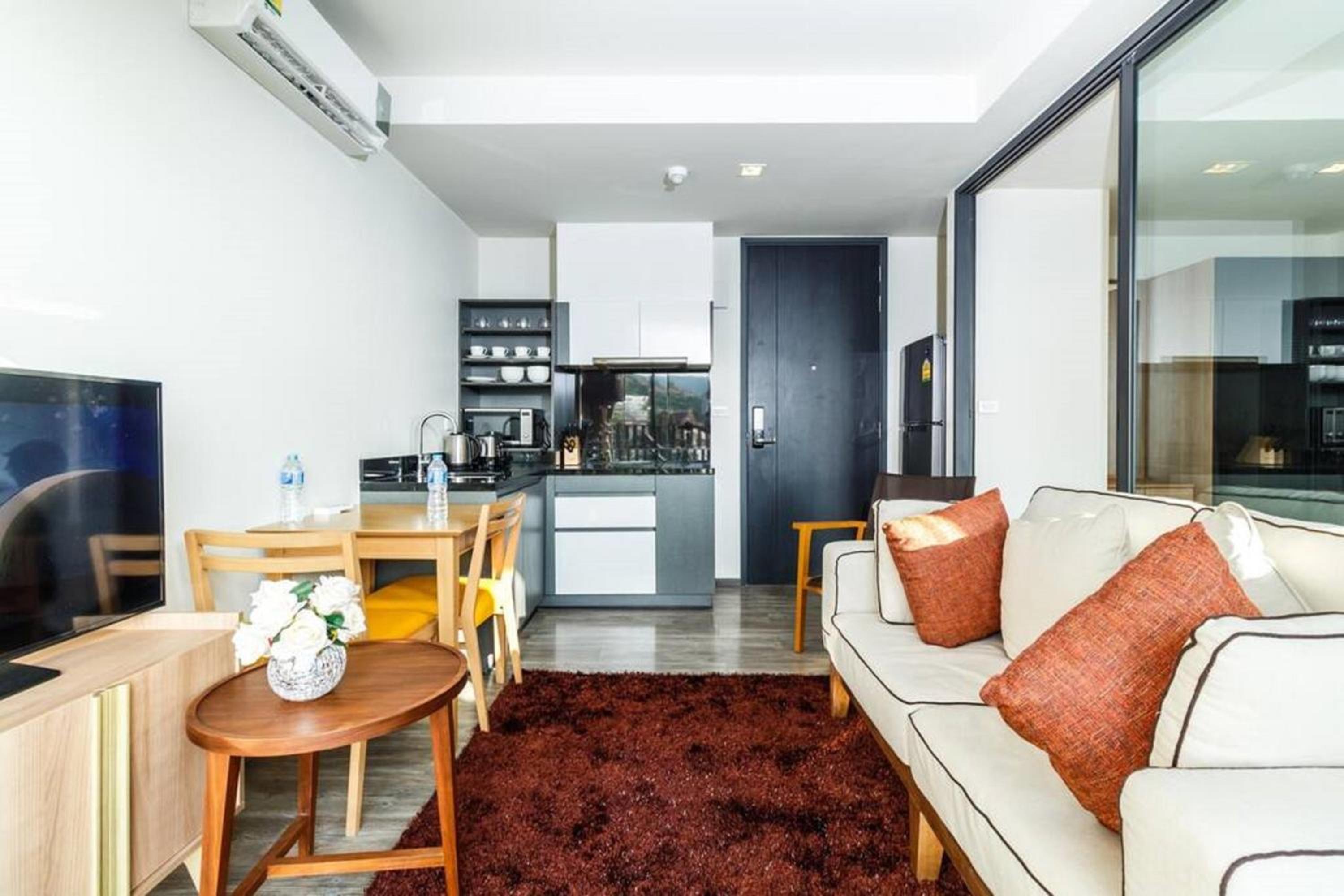 Studio with Balcony - Photo 49