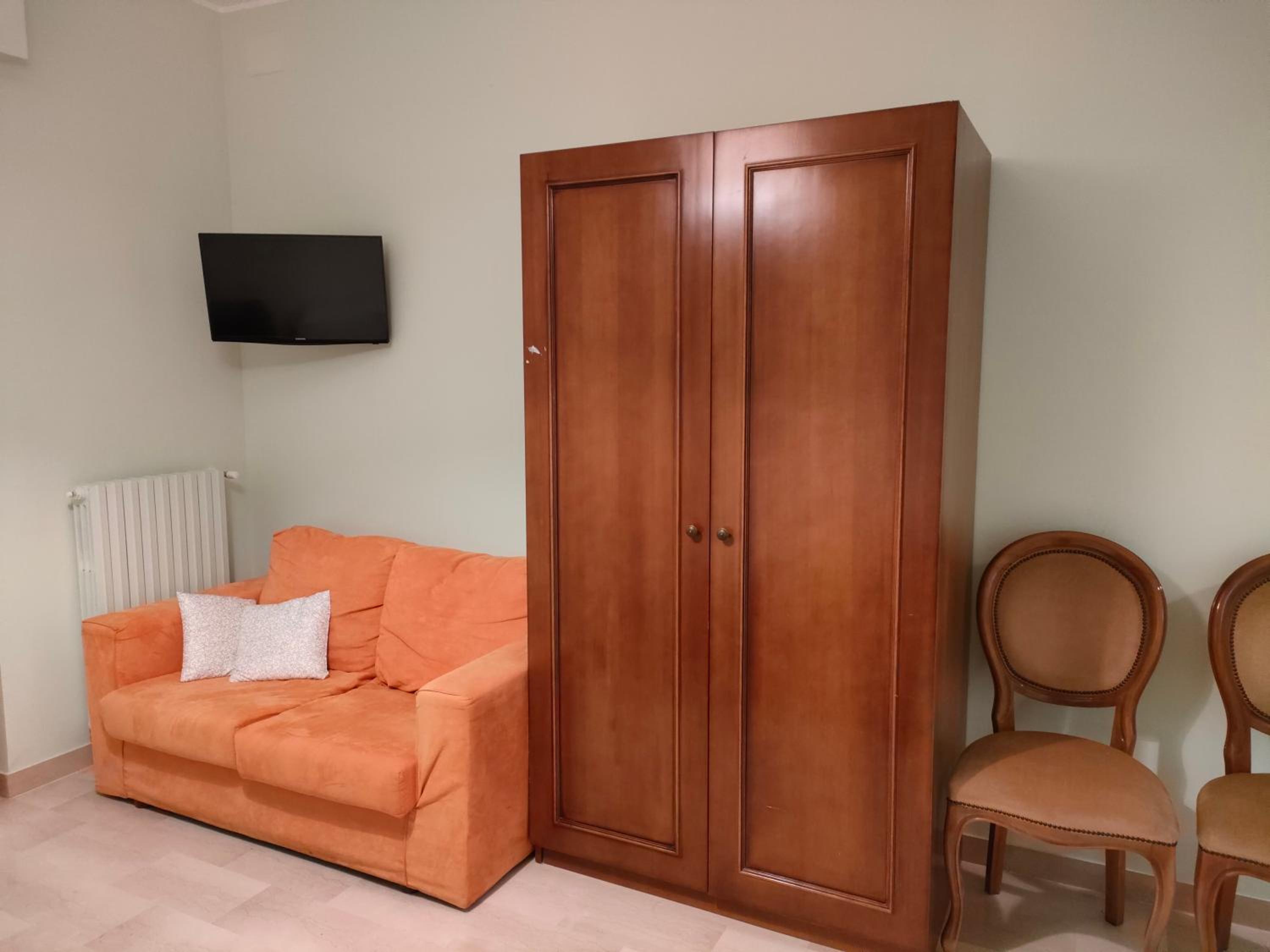 Large Double Or Twin Room photo 2