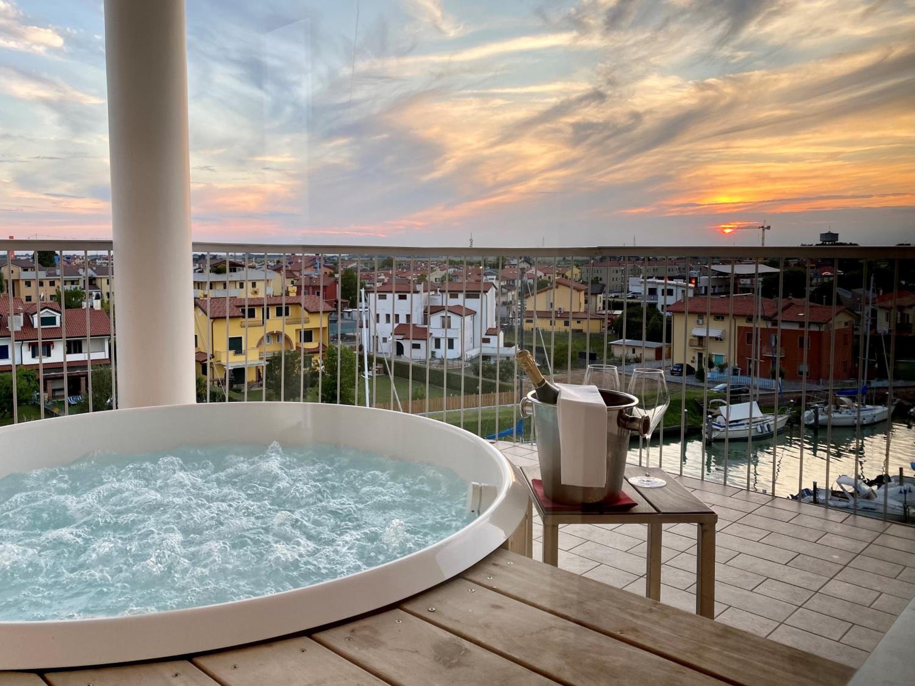 Junior Suite with Canal View photo 3