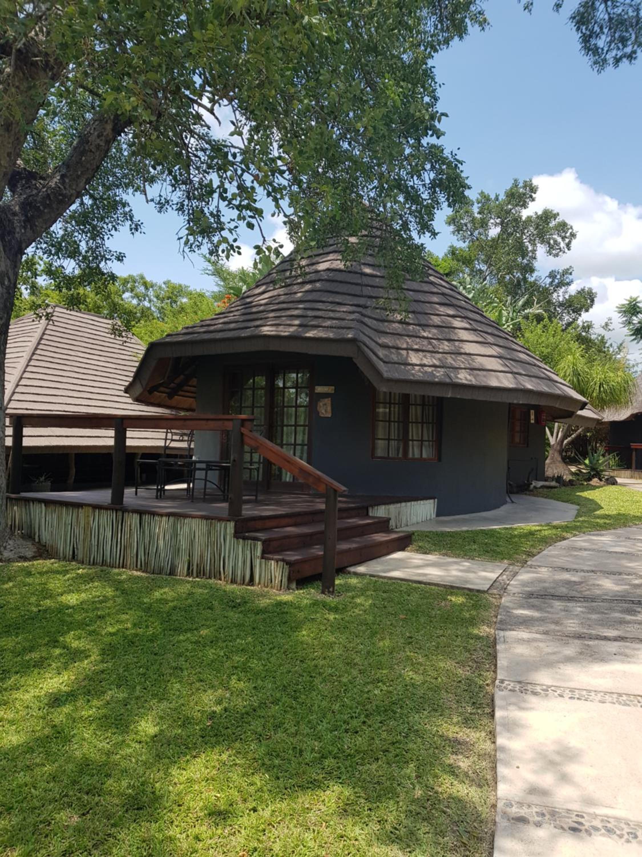 Bungalow (4 Adults) photo 2