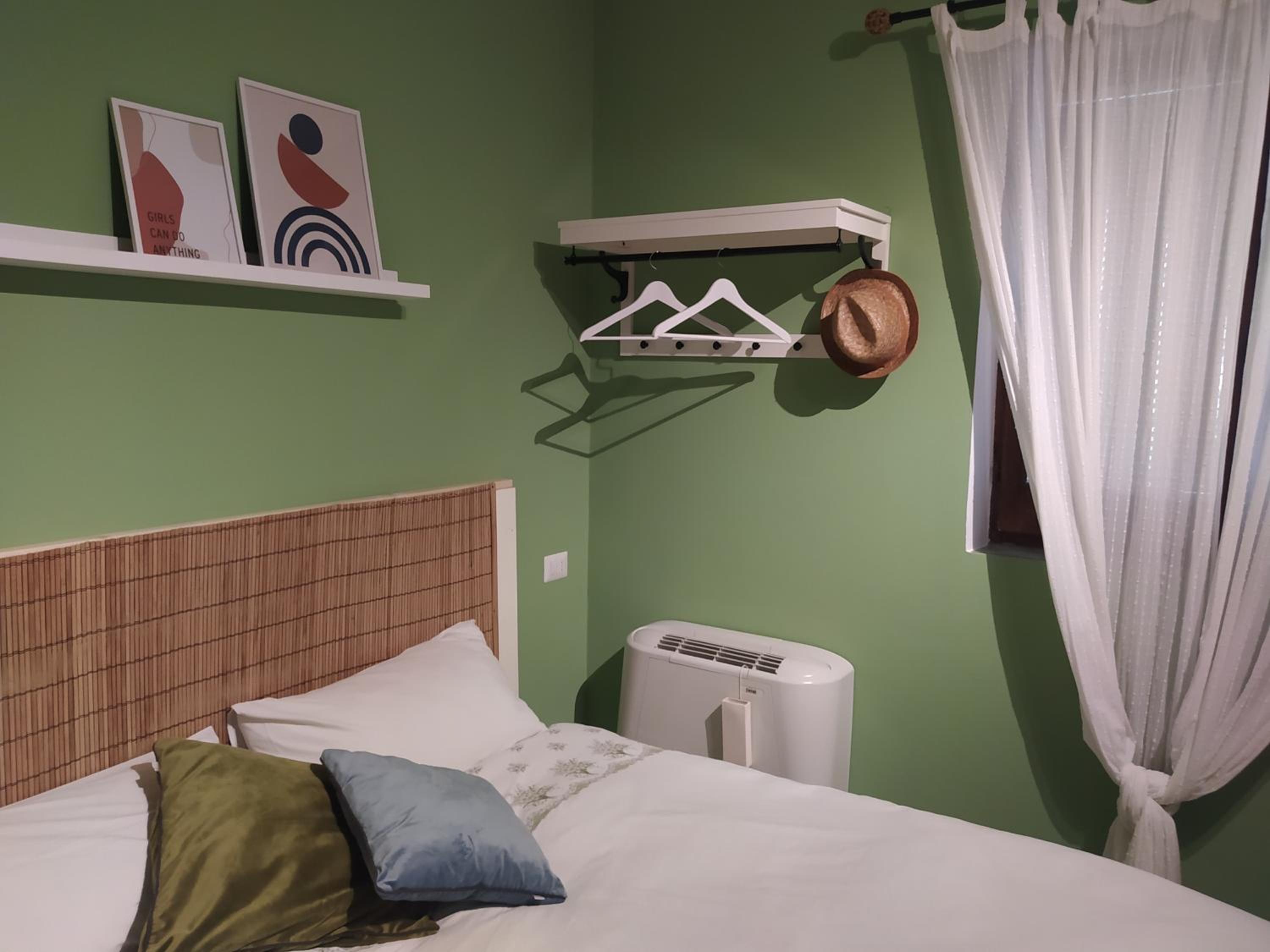 Double or Twin Room with Private Bathroom photo 2