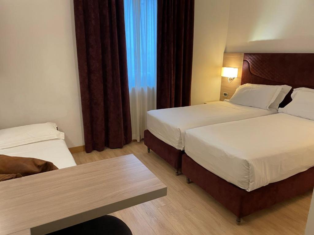 Triple Room - Photo 2