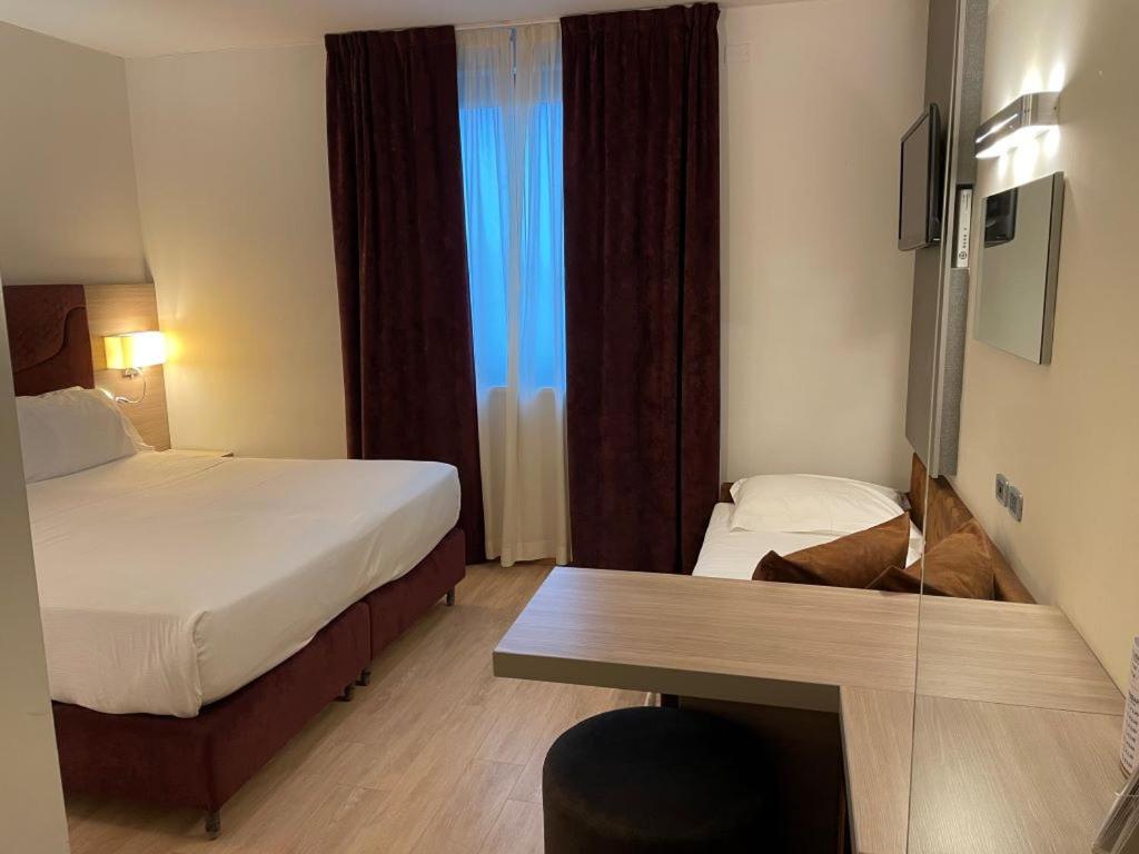 Triple Room - Photo 3